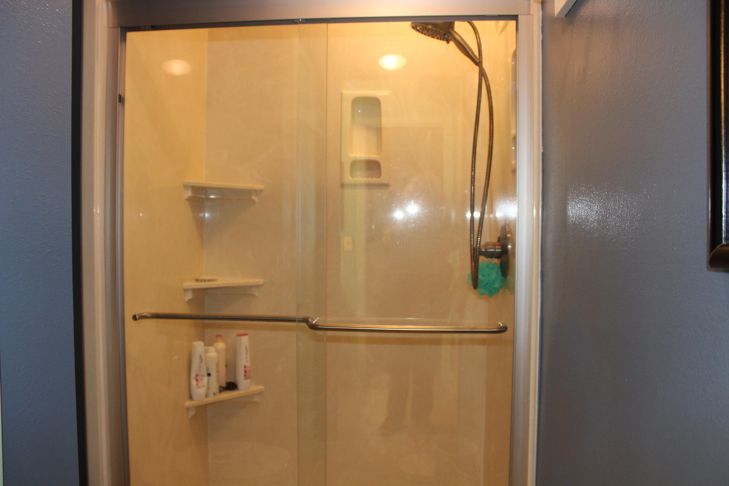 HOLLEY BY THE SEA - Residential