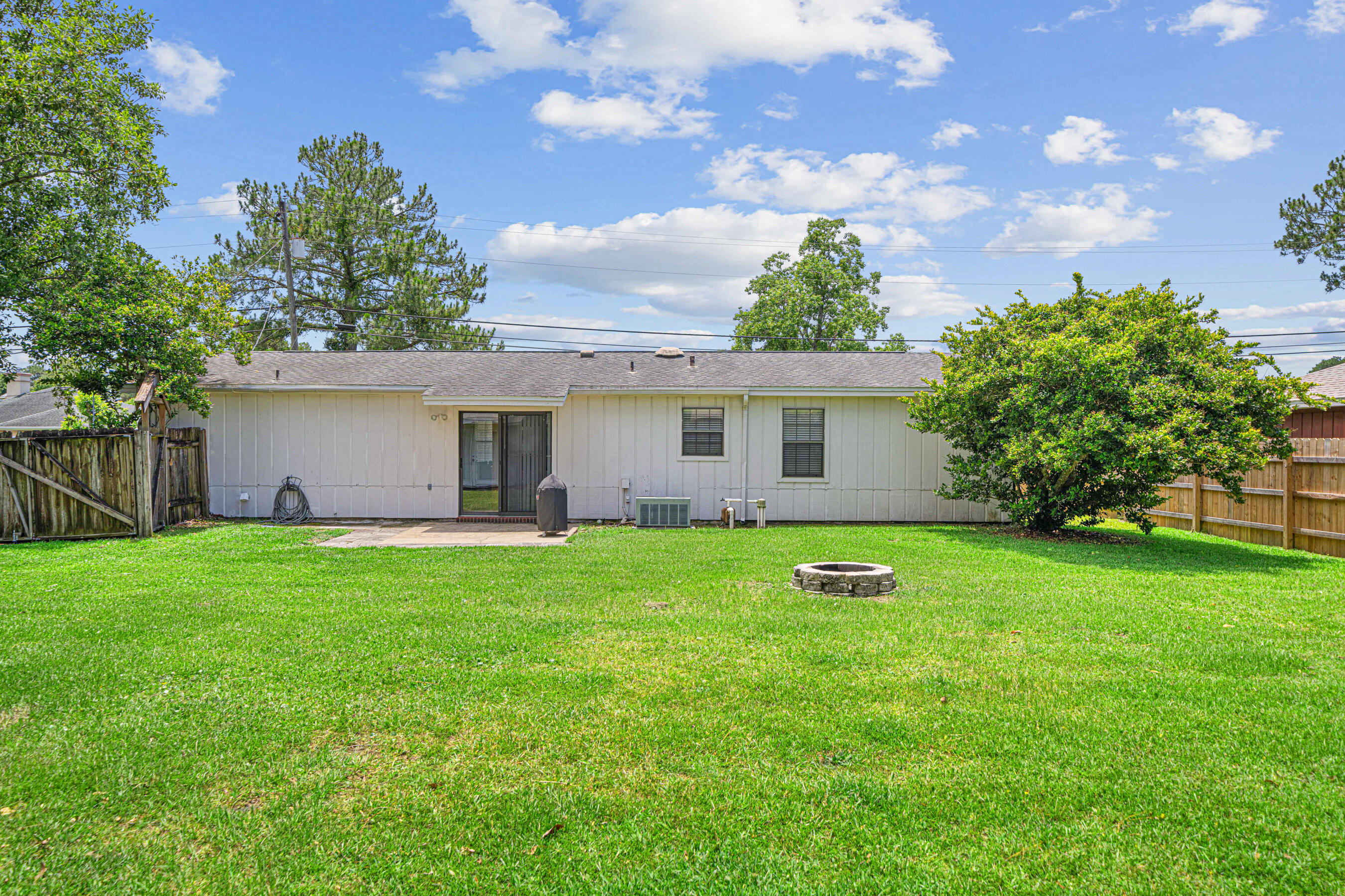 PINE MEADOWS 3RD - Residential