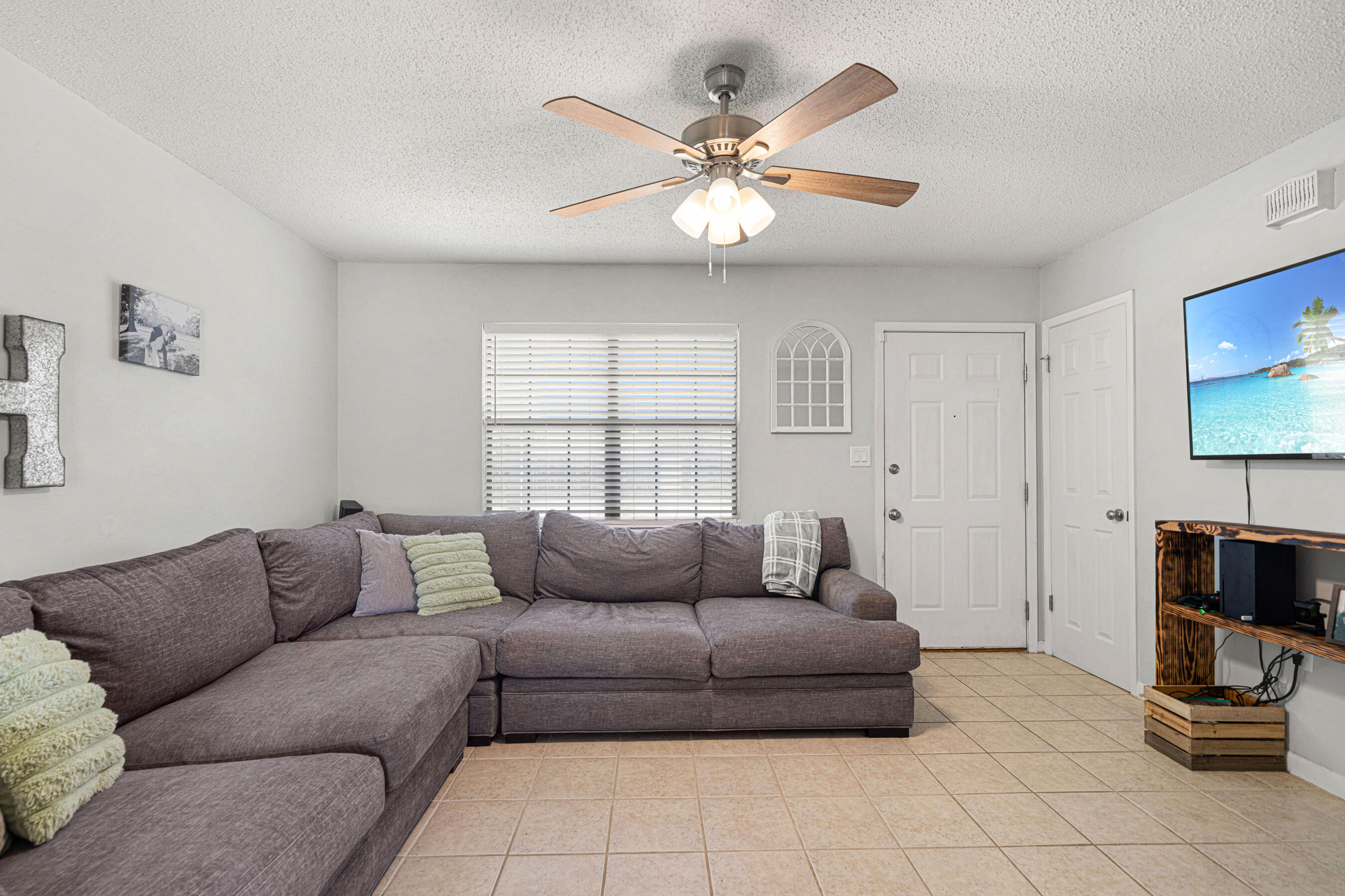 PINE MEADOWS 3RD - Residential