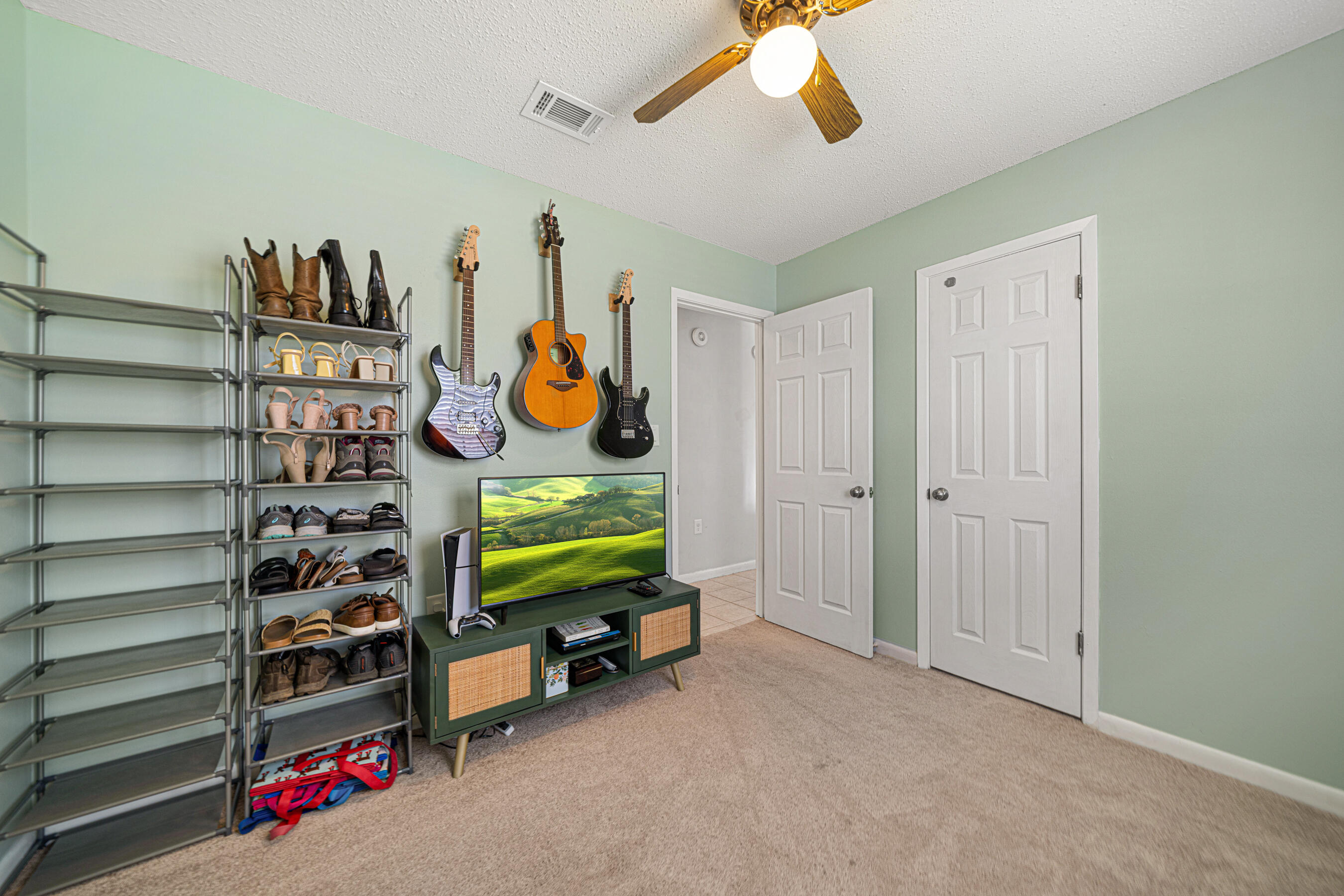 PINE MEADOWS 3RD - Residential