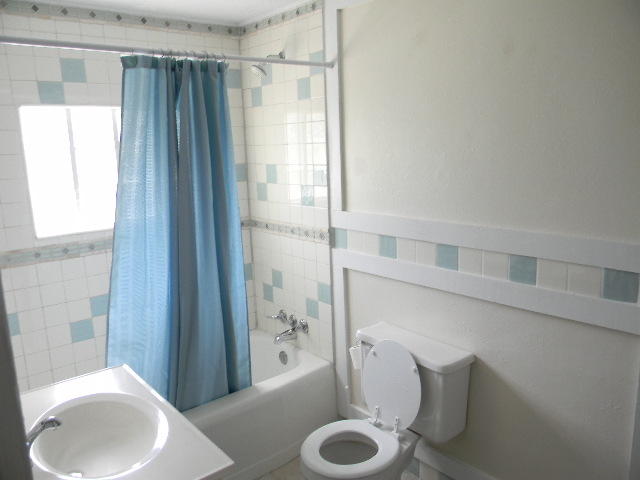 FAIRVIEW ADDN TO LAUREL HILL - Residential