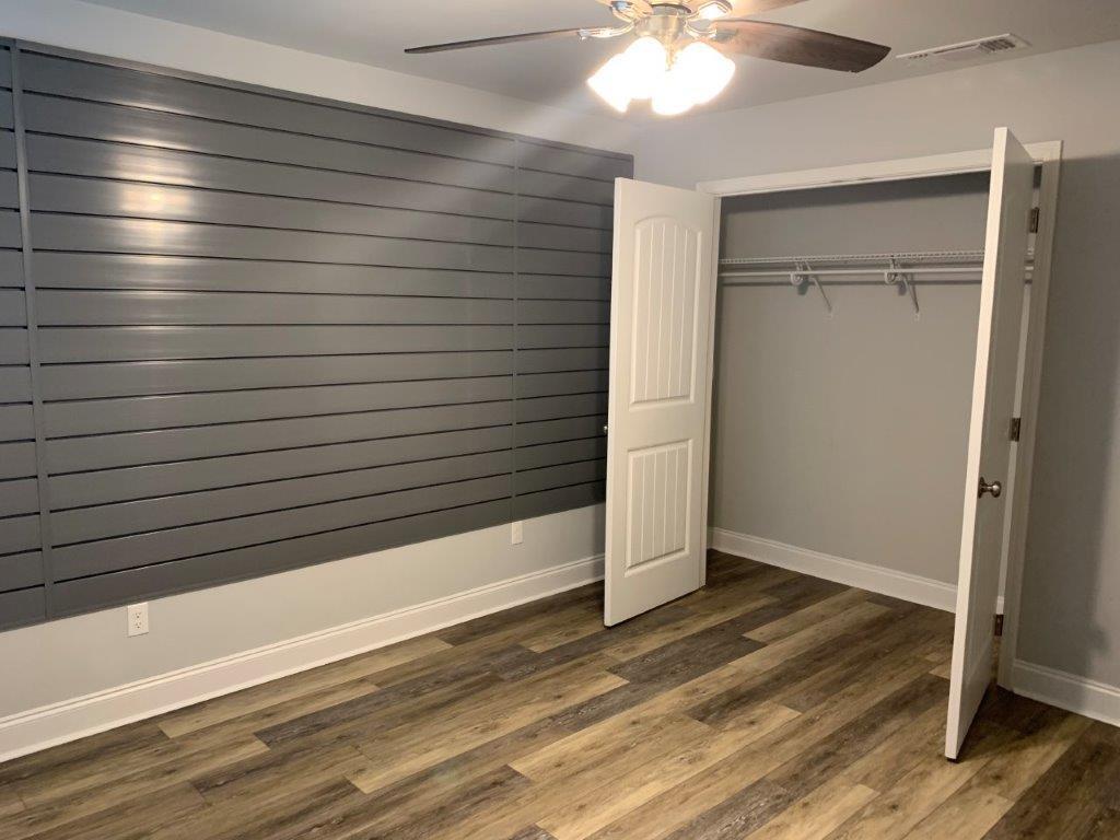 HOLIDAY SHORES ESTATES 3RD ADDN - Residential Lease