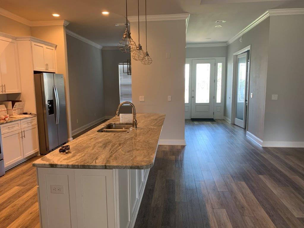 HOLIDAY SHORES ESTATES 3RD ADDN - Residential Lease