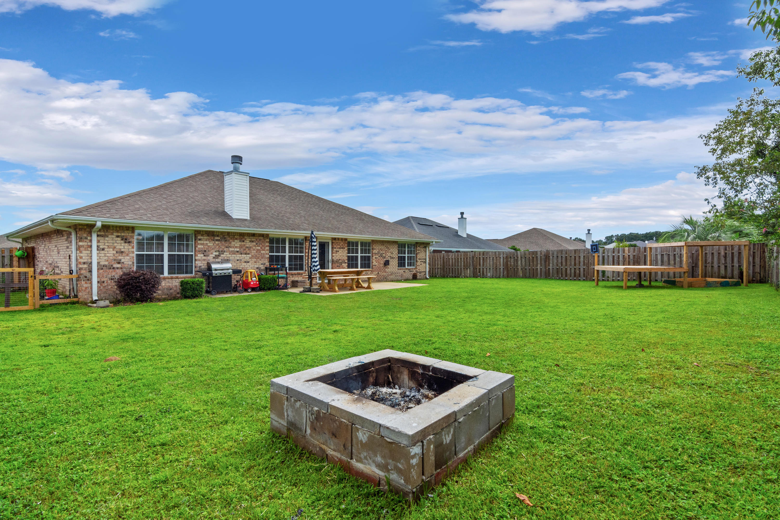 LEE FARMS PH I - Residential