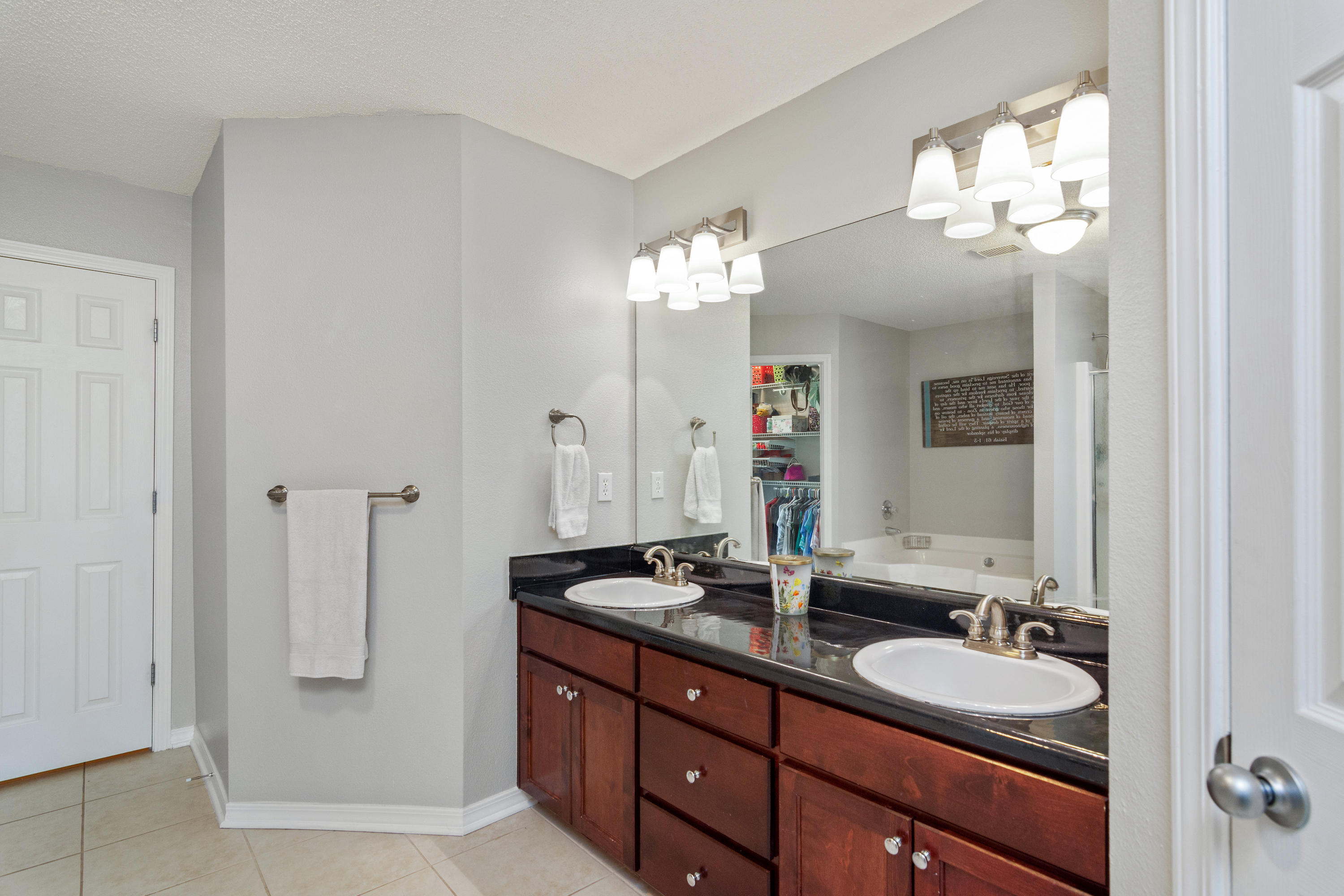 LEE FARMS PH I - Residential