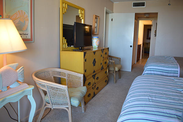 Jetty East Condominium - Residential