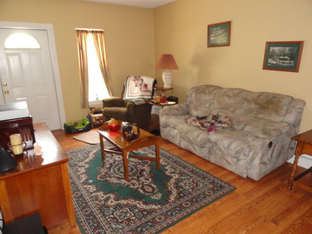 OAKDALE MINI FARMS RESUB BLK 17 - Residential