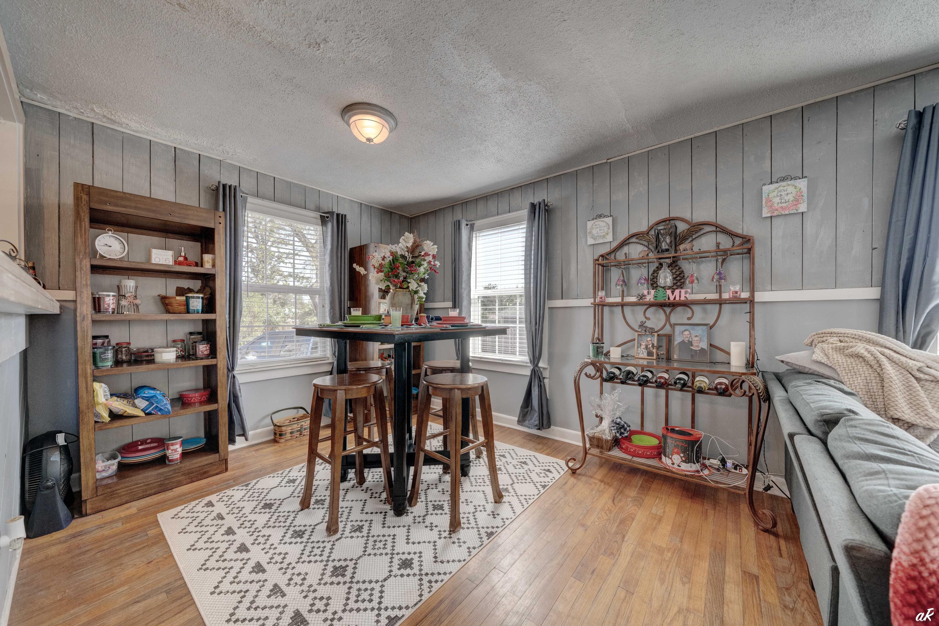 COVE TERRACE - Residential