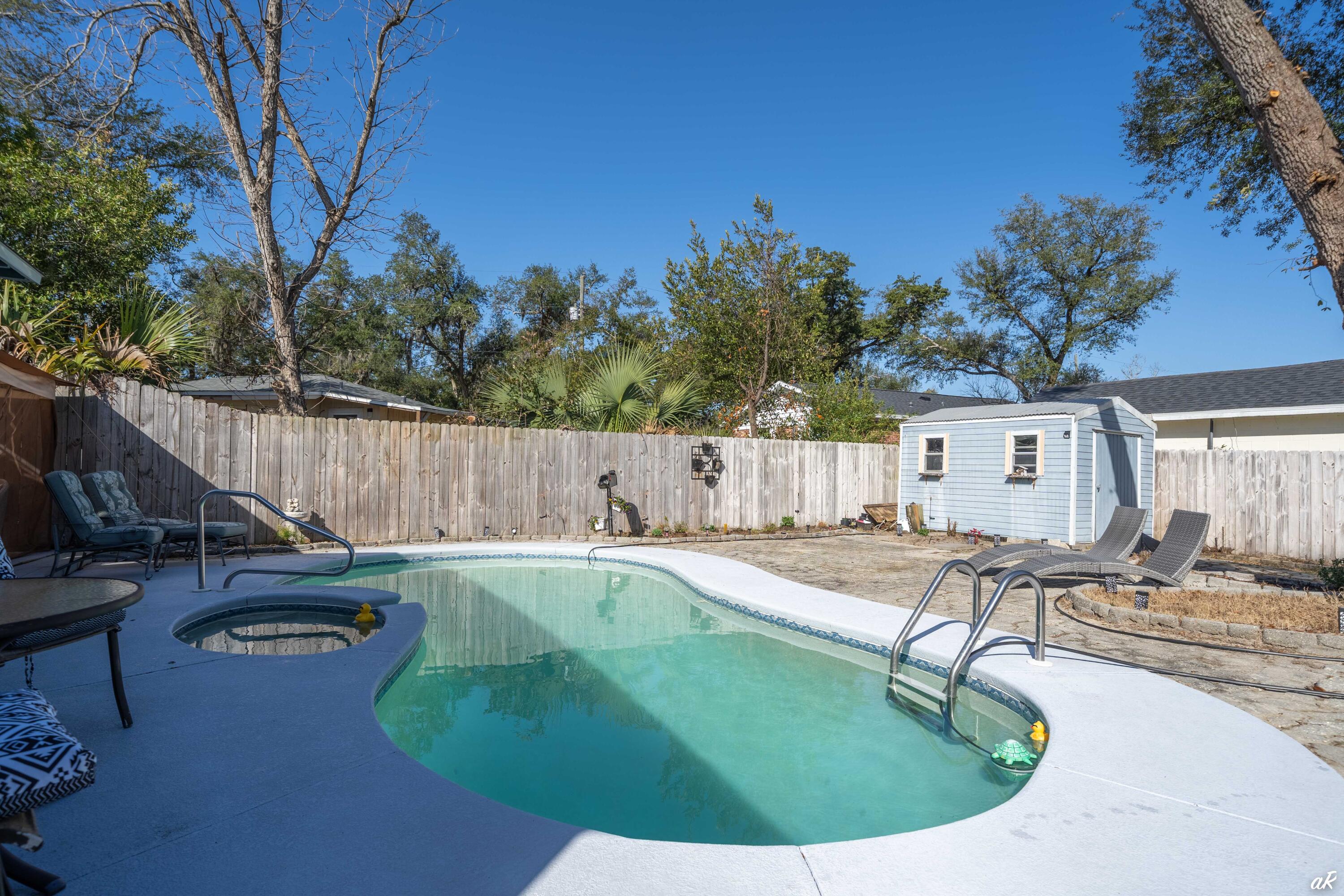 COVE TERRACE - Residential