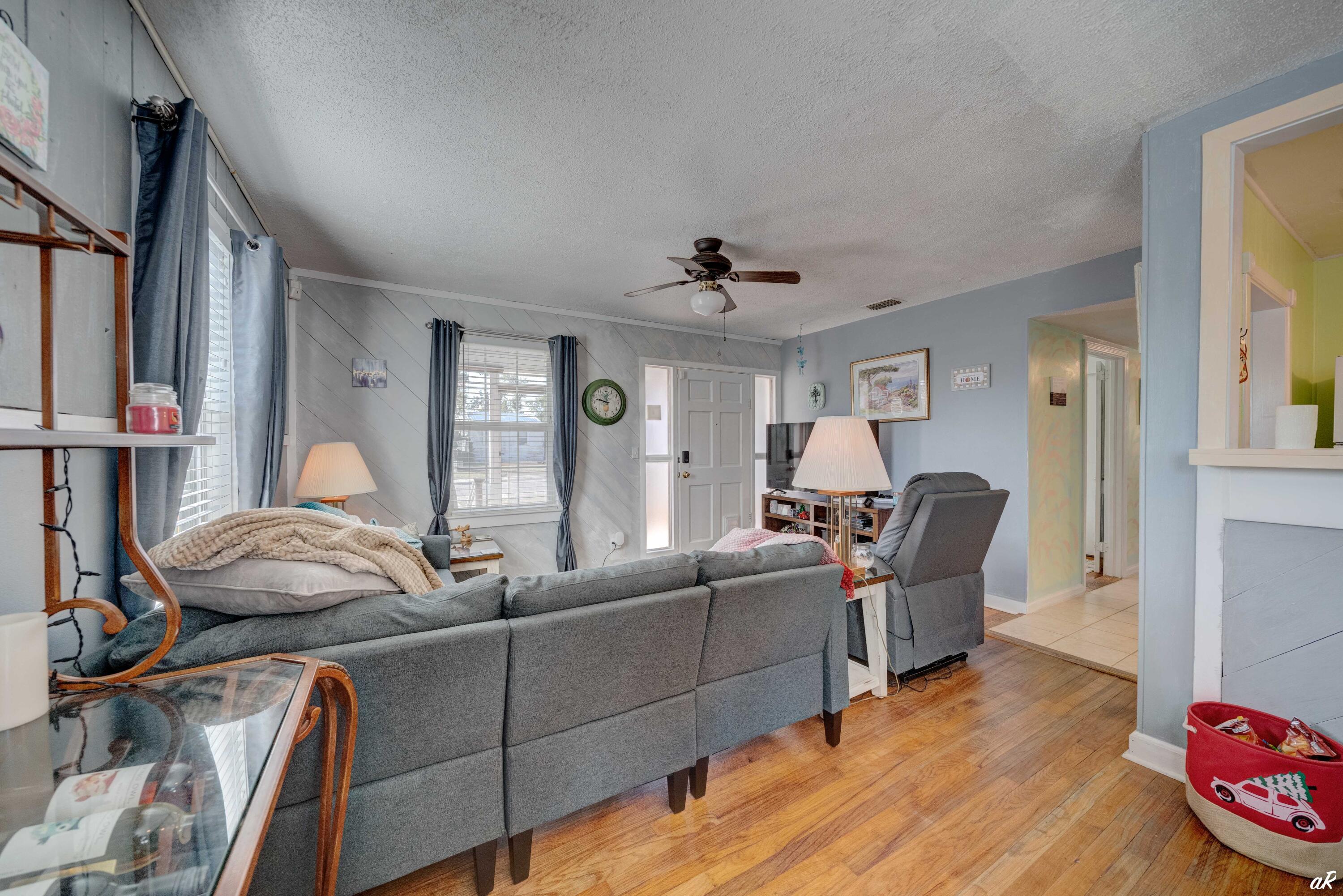 COVE TERRACE - Residential