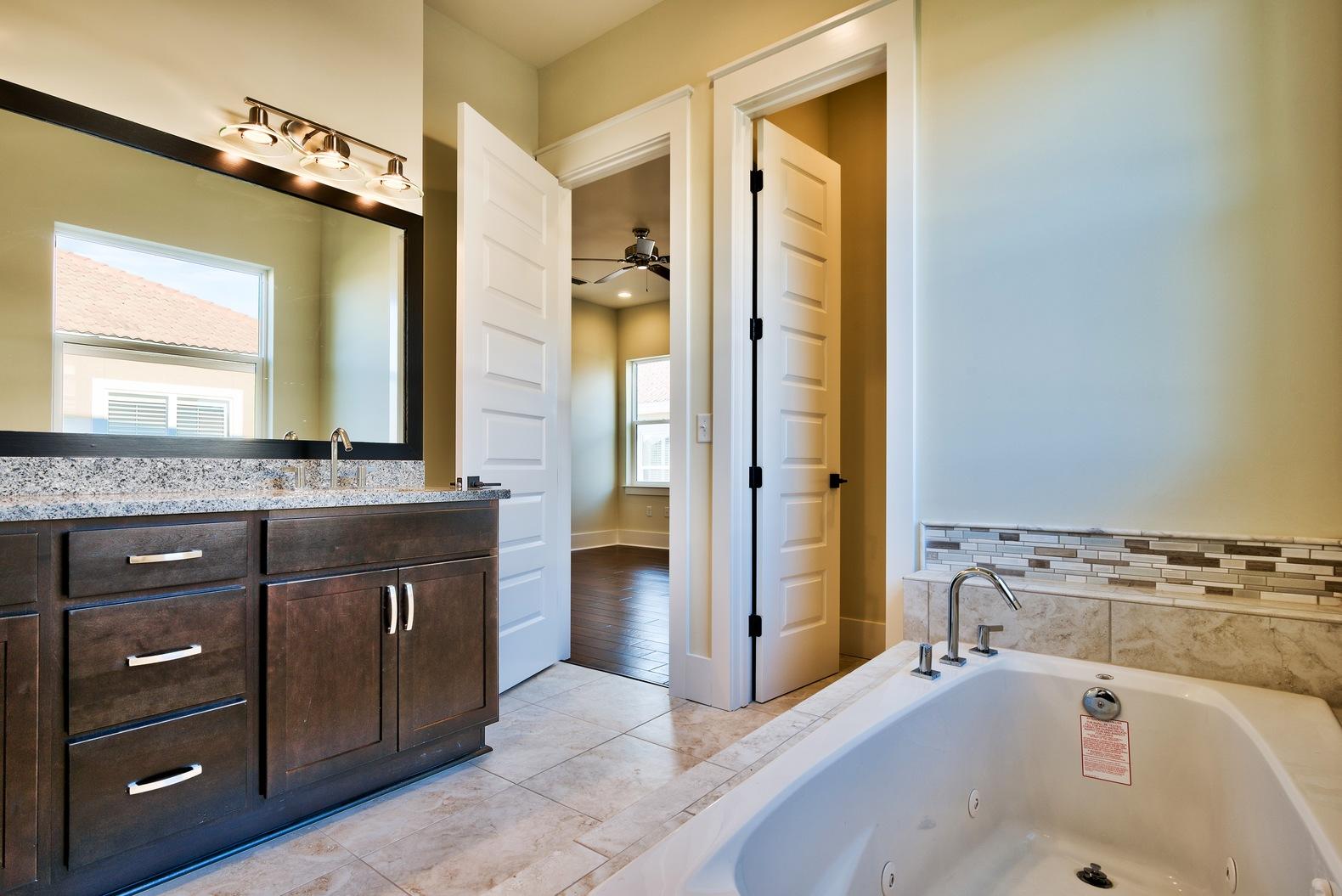 CALUSA BAY S/D - Residential