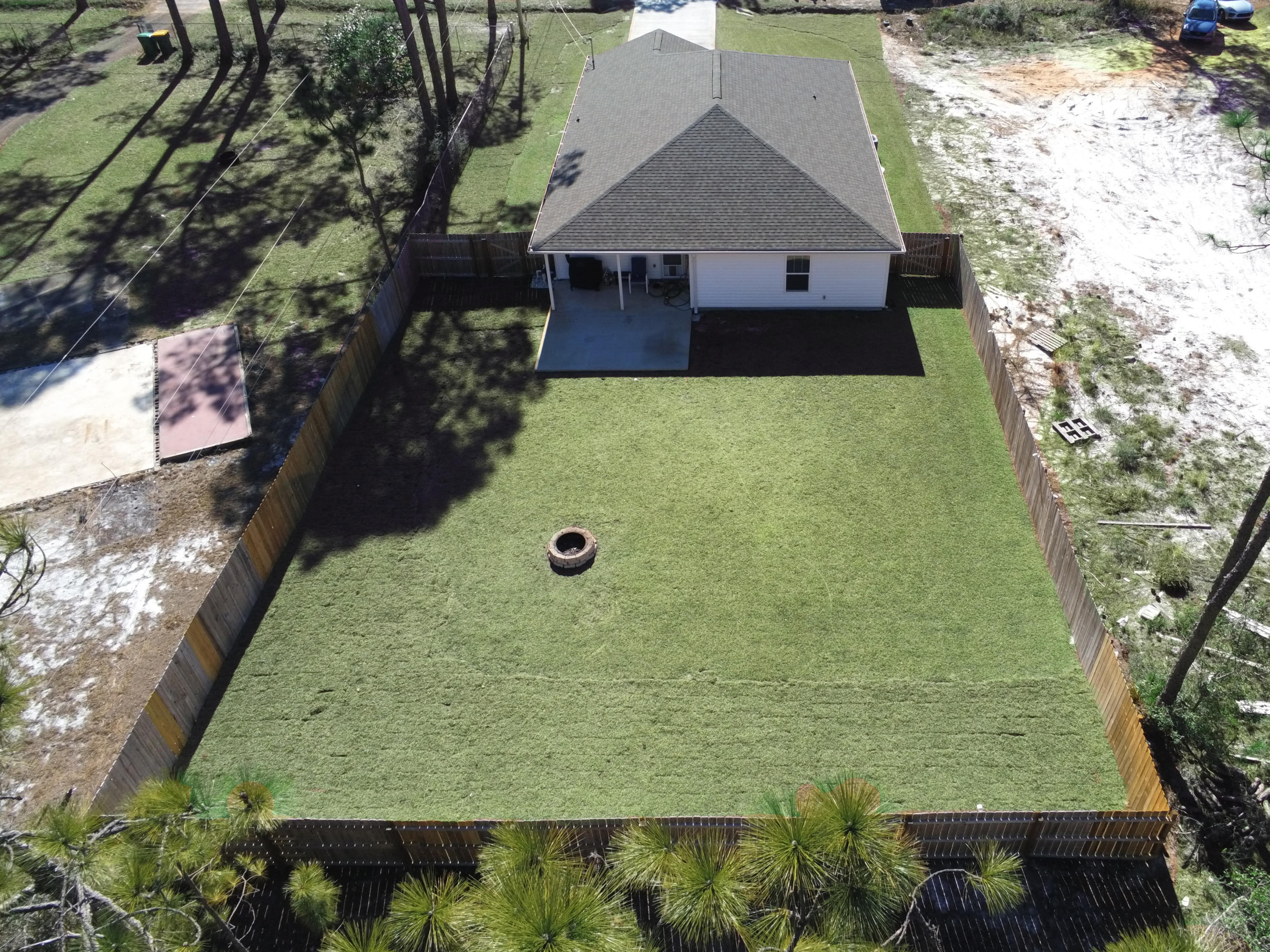 1102- EAST NAVARRE - Residential