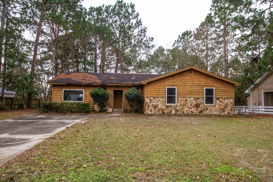 REO-Great option for any buyer! Wood and brick home. 3 bedrooms 2 bathroom with 1half bath. Lovely pond views in the backyard. Home previously treated fordiscoloration. Come take a look today and make an offer.