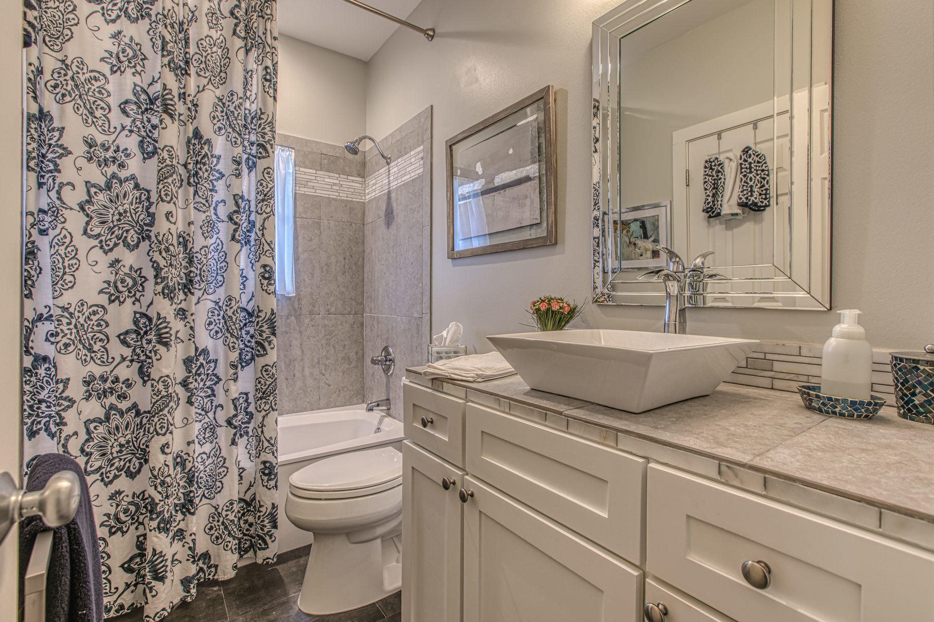 GROVE BY THE SEA - Residential