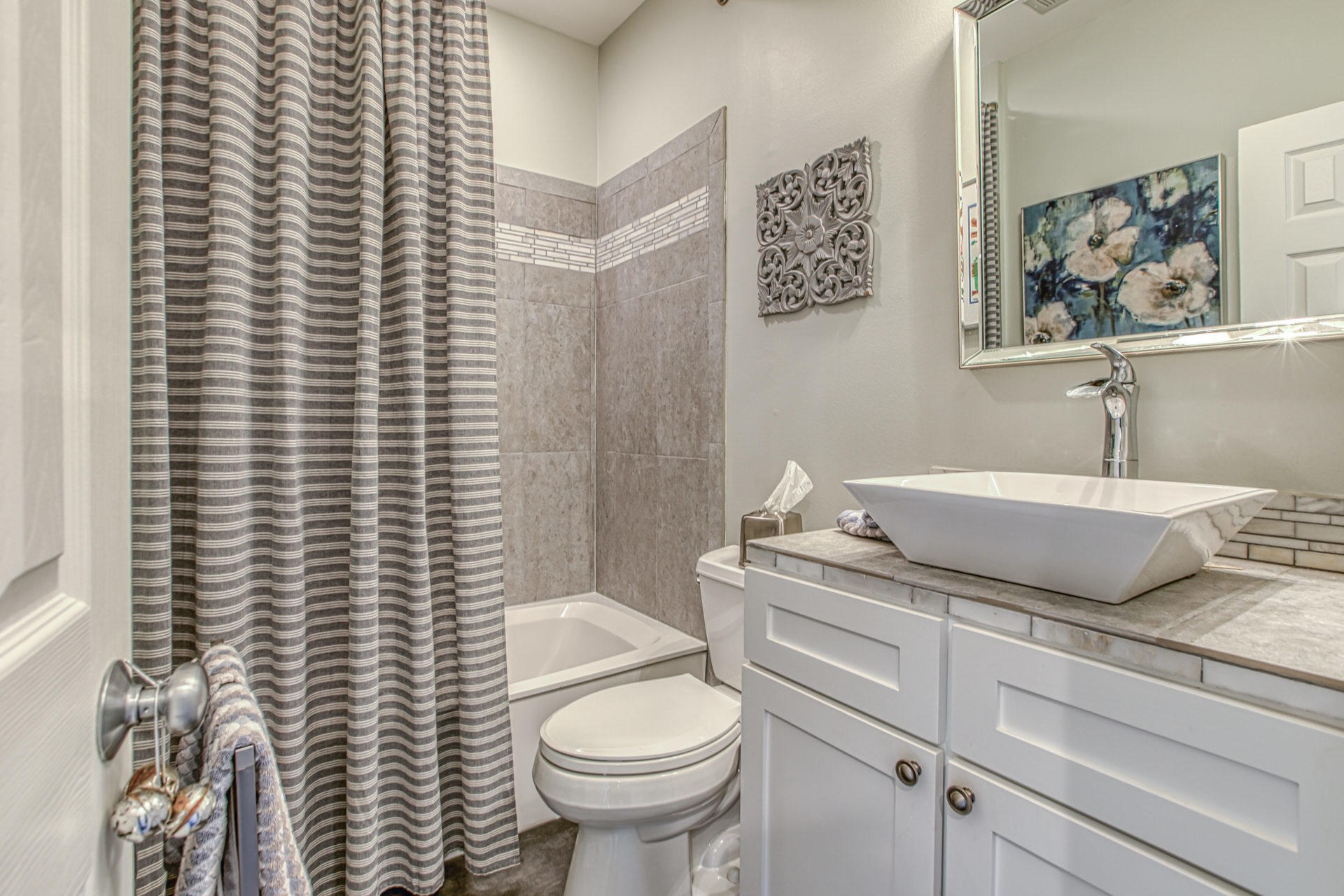 GROVE BY THE SEA - Residential