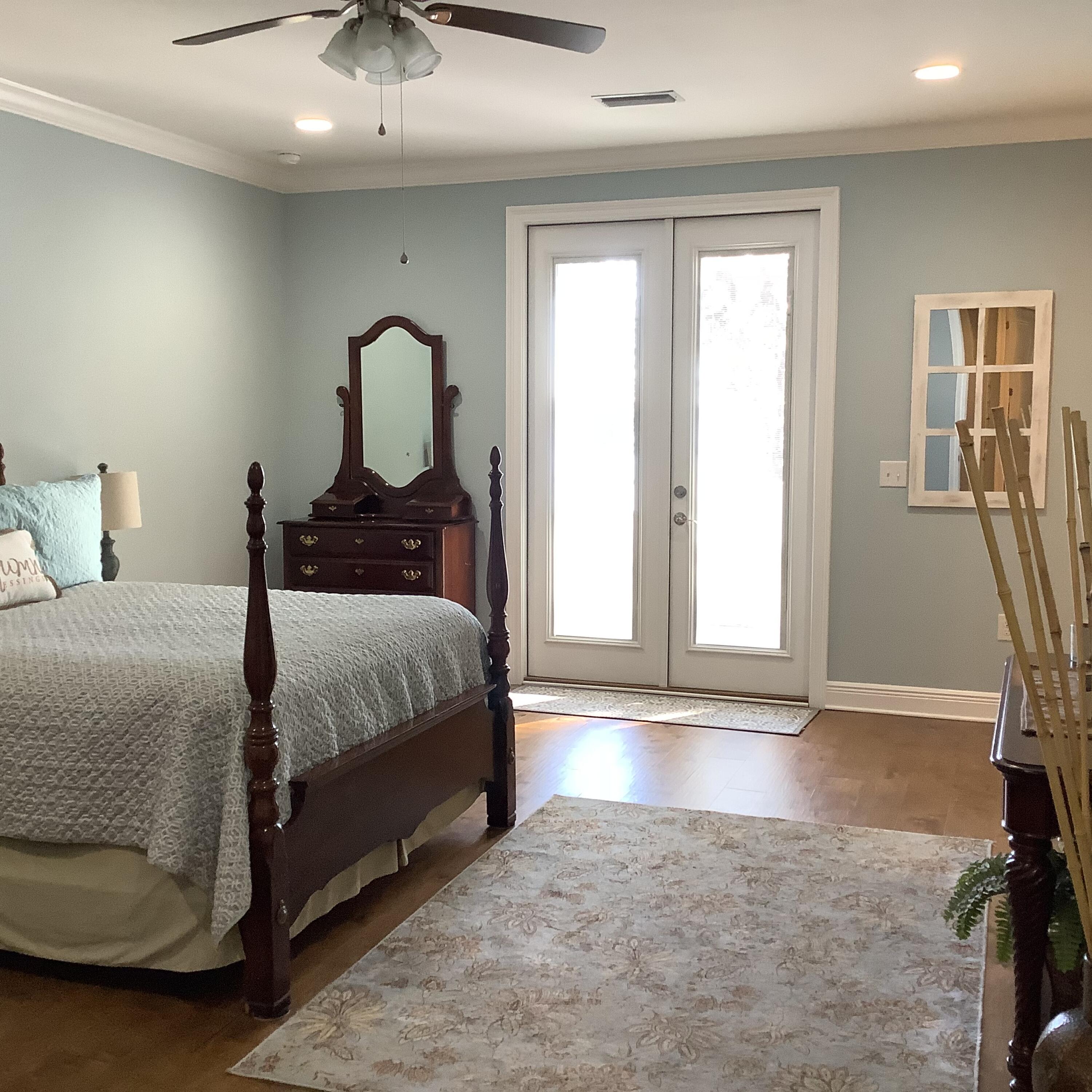 HANDS COVE - Residential