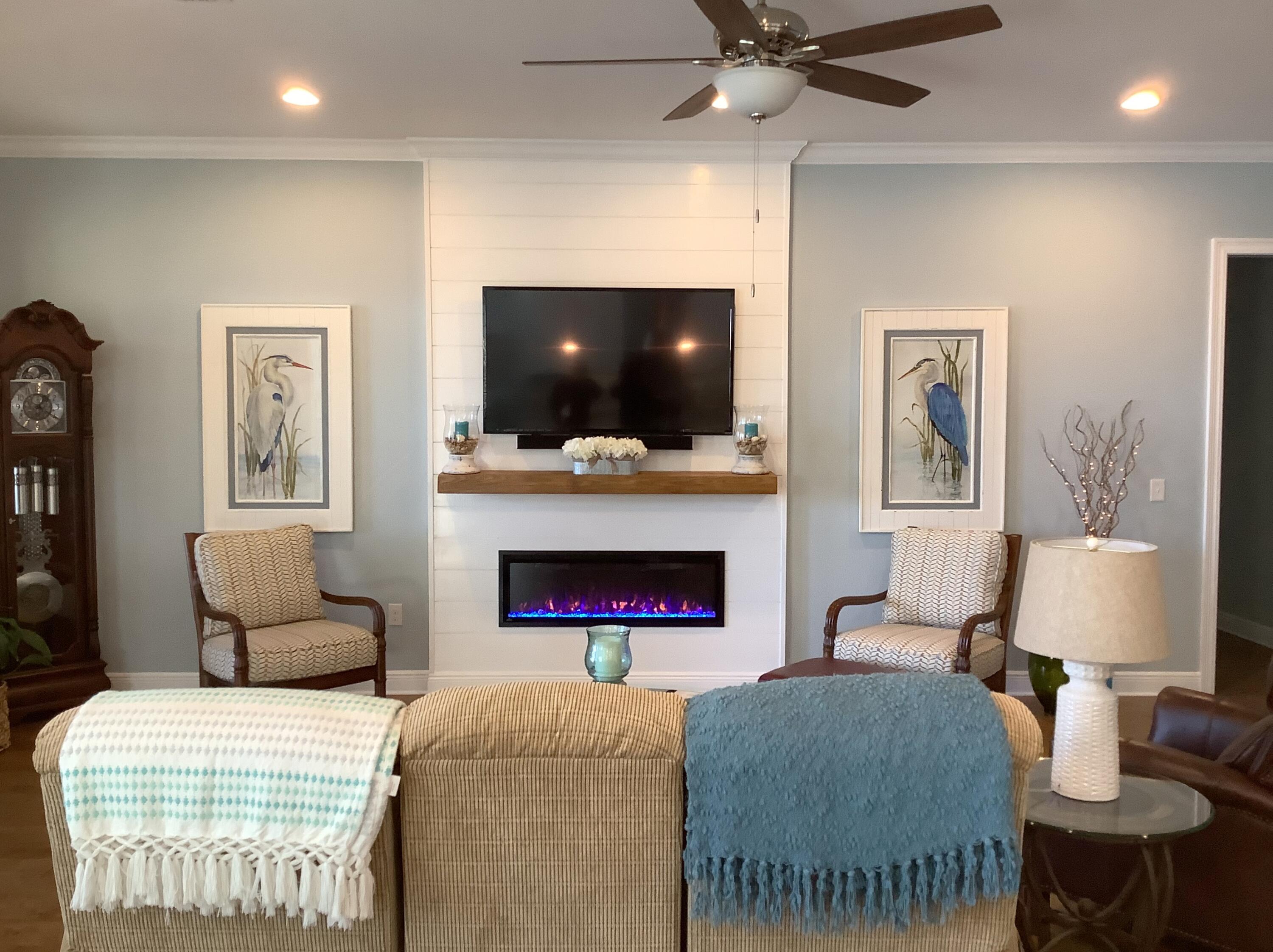 HANDS COVE - Residential