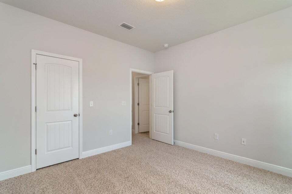 HAMMOCK BAY - Residential Lease