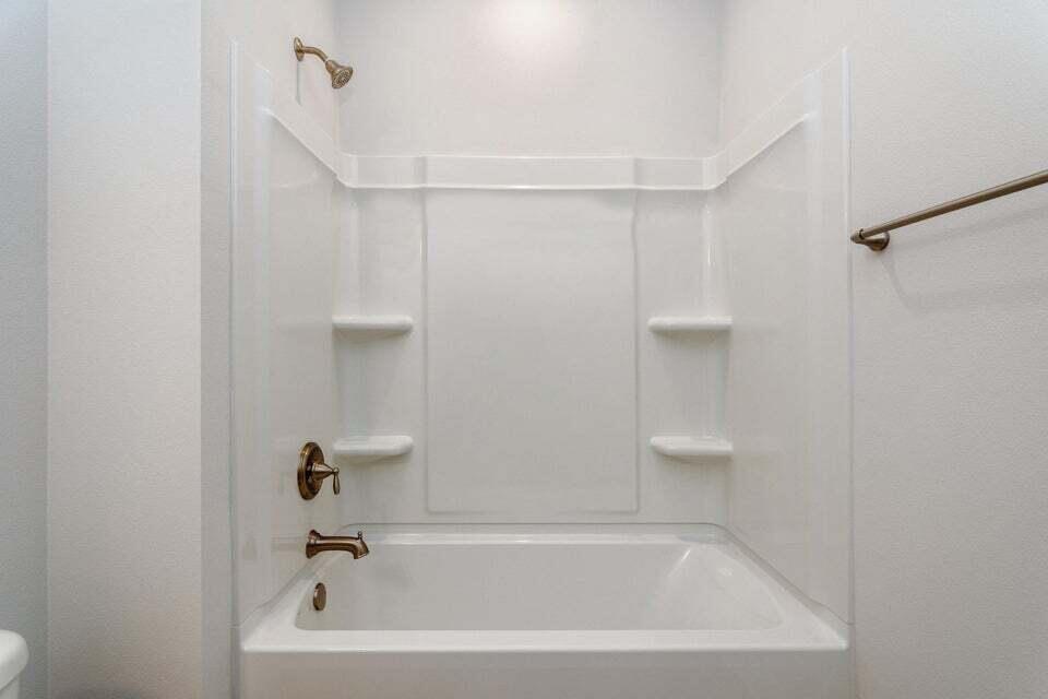 HAMMOCK BAY - Residential Lease