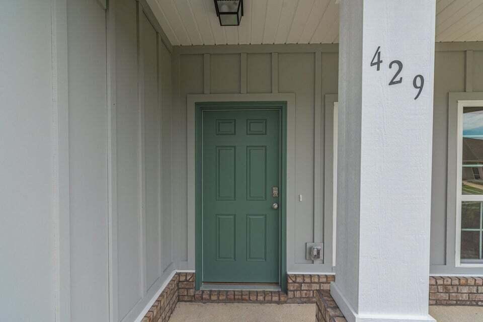 HAMMOCK BAY - Residential Lease