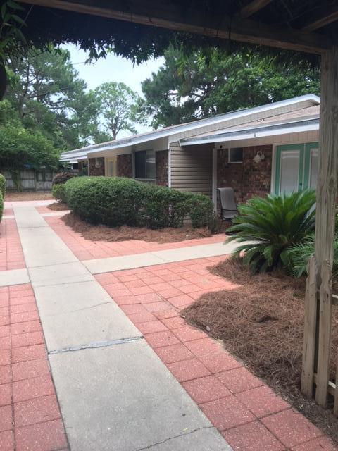 OAKLAND ADD E1/2 LOT - Residential