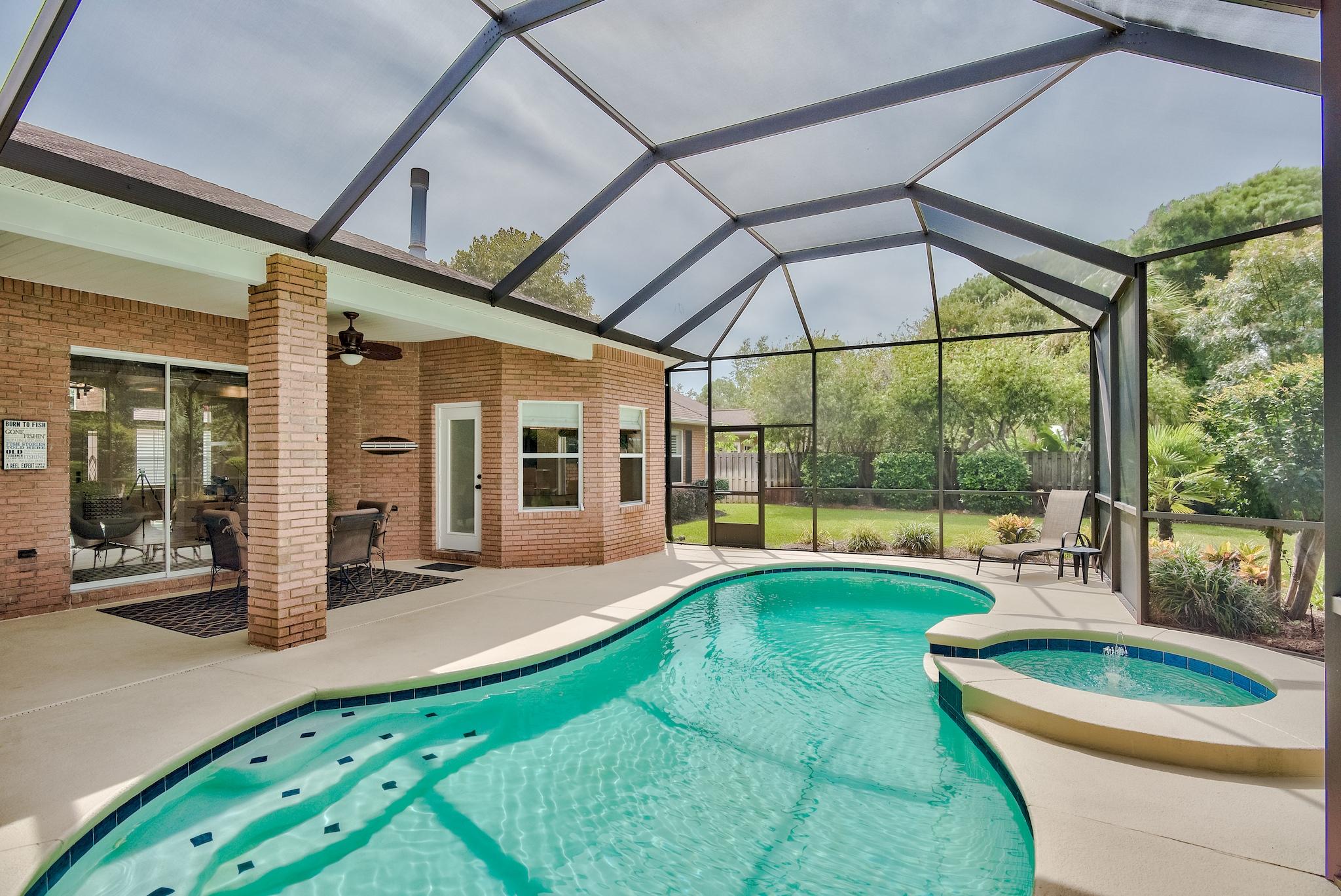 WINDSOR FOREST - Residential