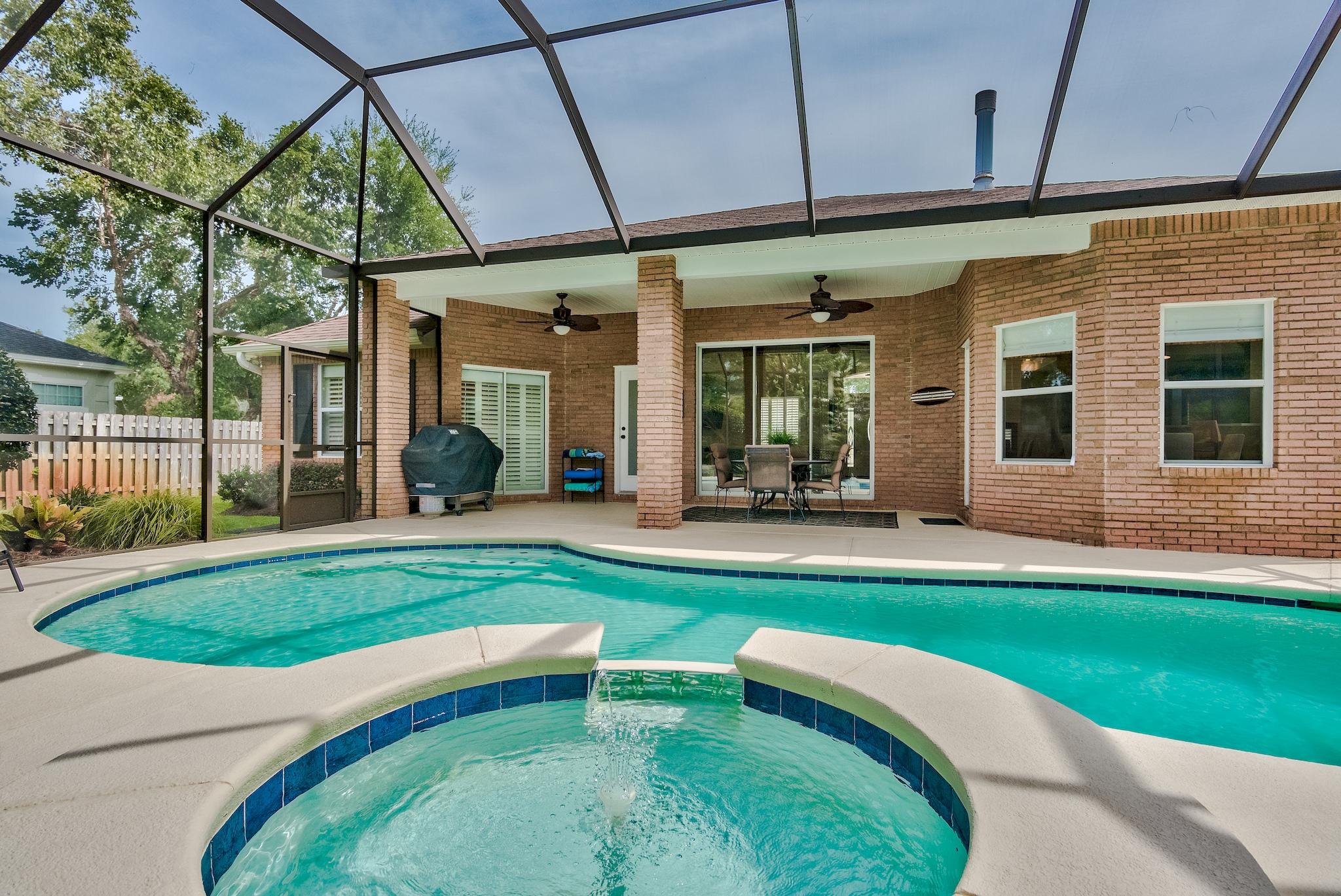 WINDSOR FOREST - Residential