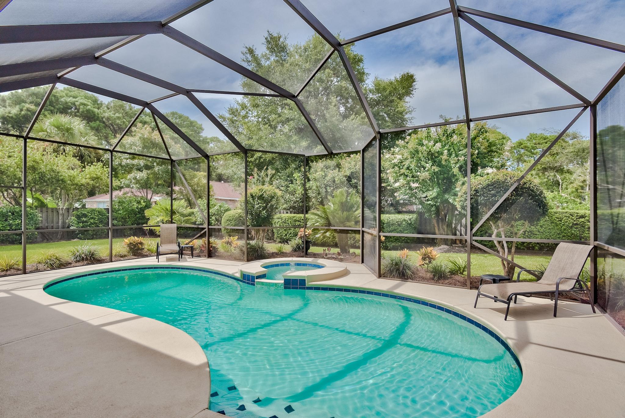 WINDSOR FOREST - Residential