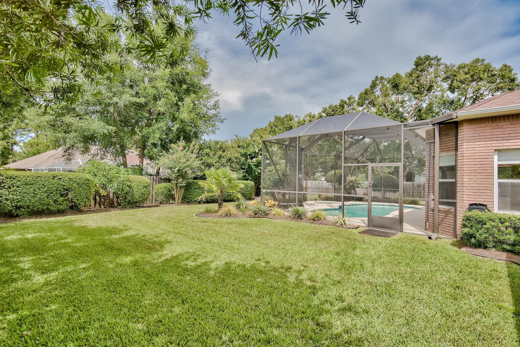 WINDSOR FOREST - Residential