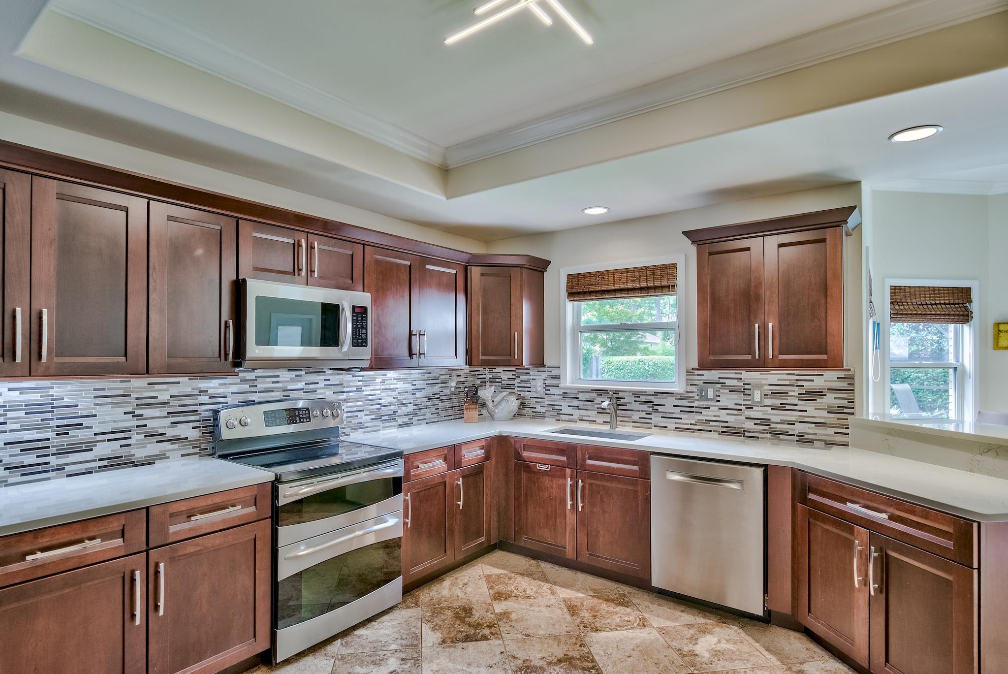 WINDSOR FOREST - Residential