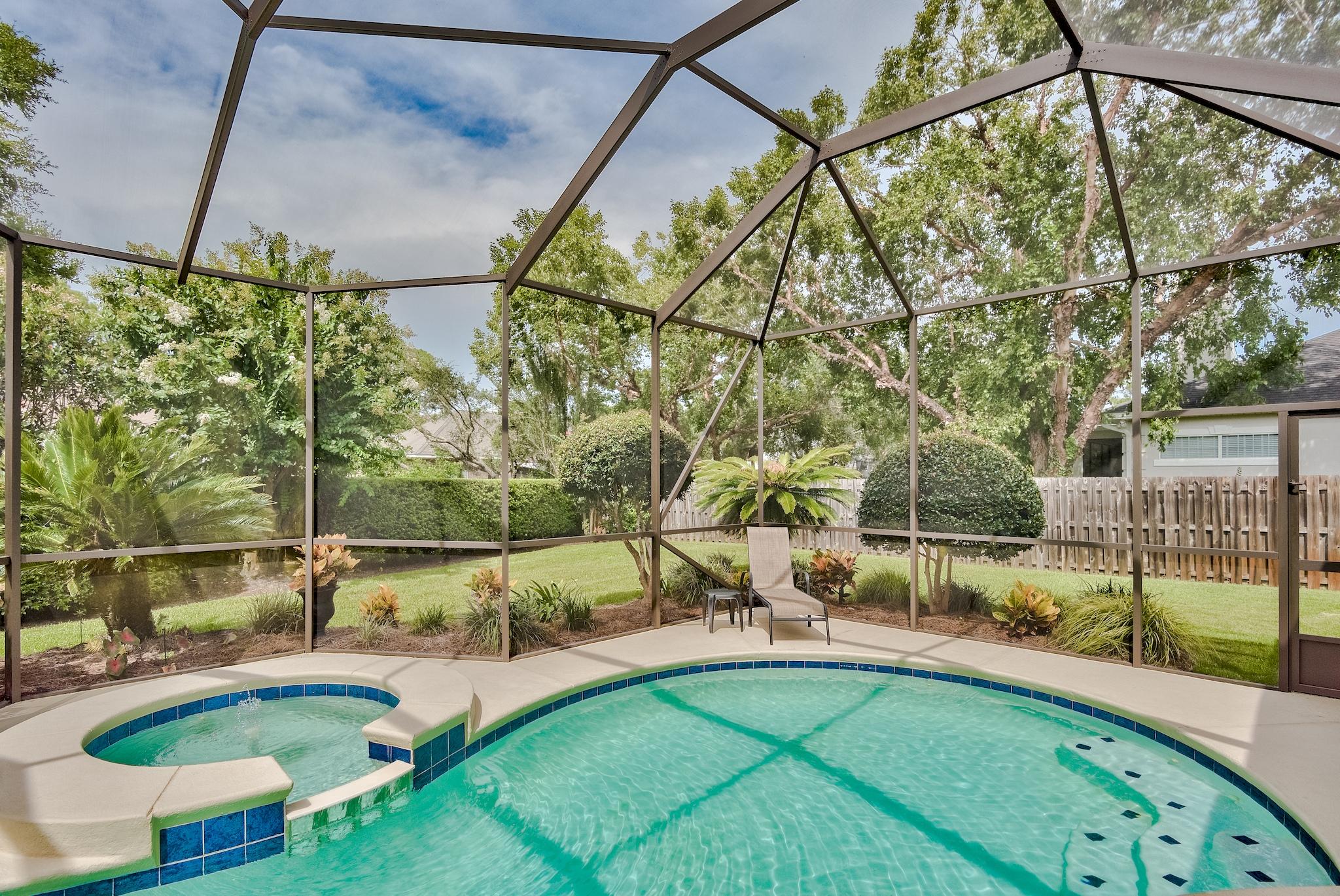 WINDSOR FOREST - Residential