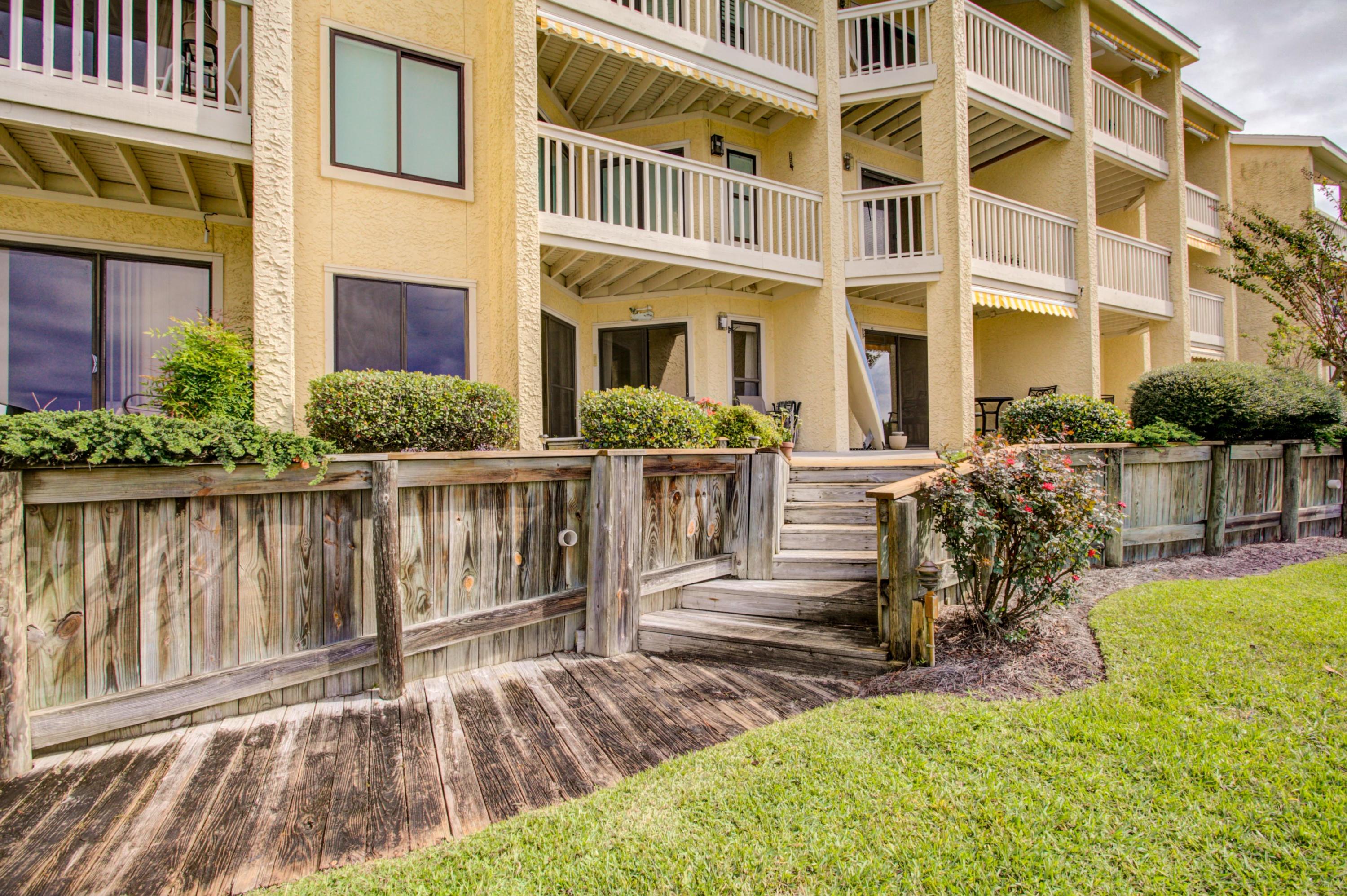 BAY VILLAS - Residential