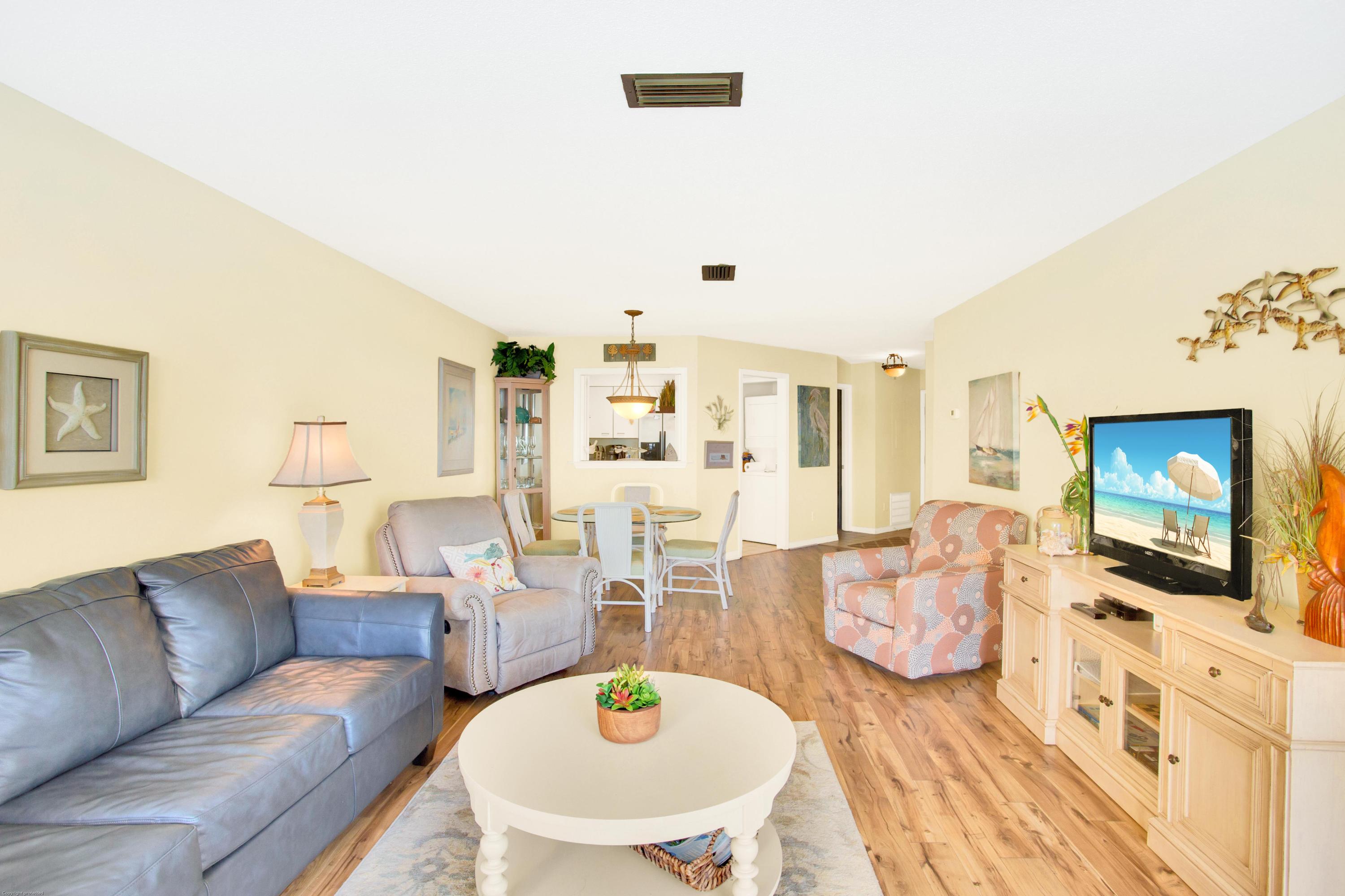 BAY VILLAS - Residential