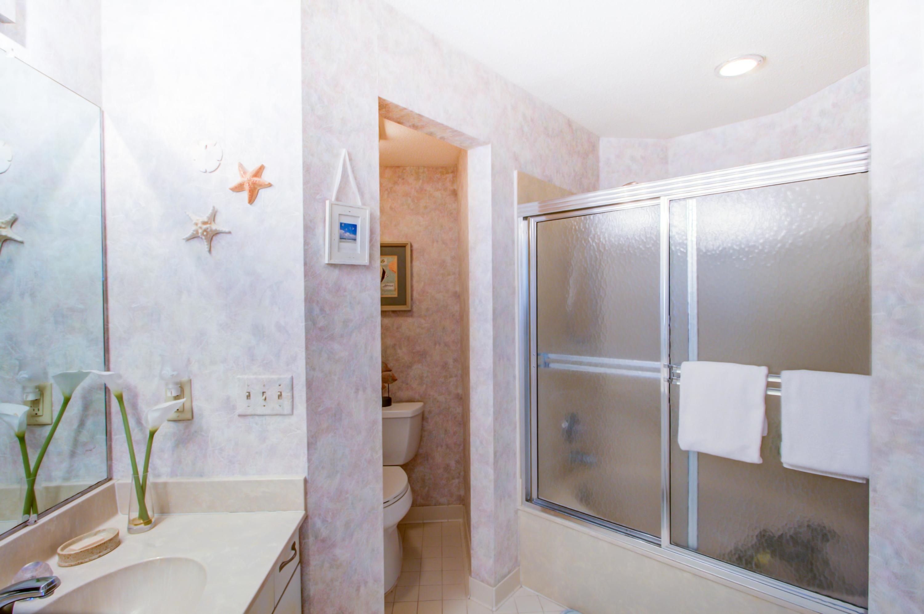 BAY VILLAS - Residential