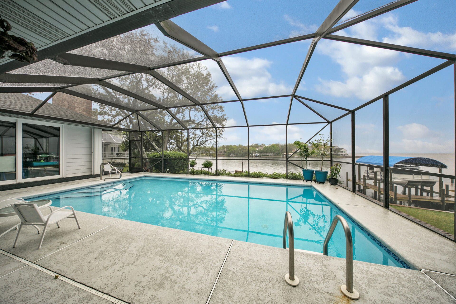LAKE POINTE - Residential