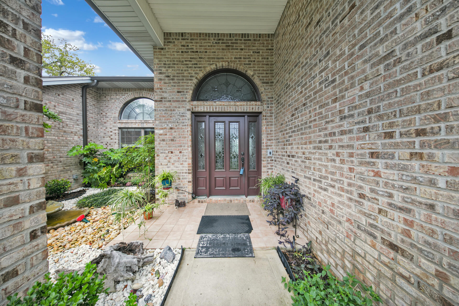 LAKE POINTE - Residential