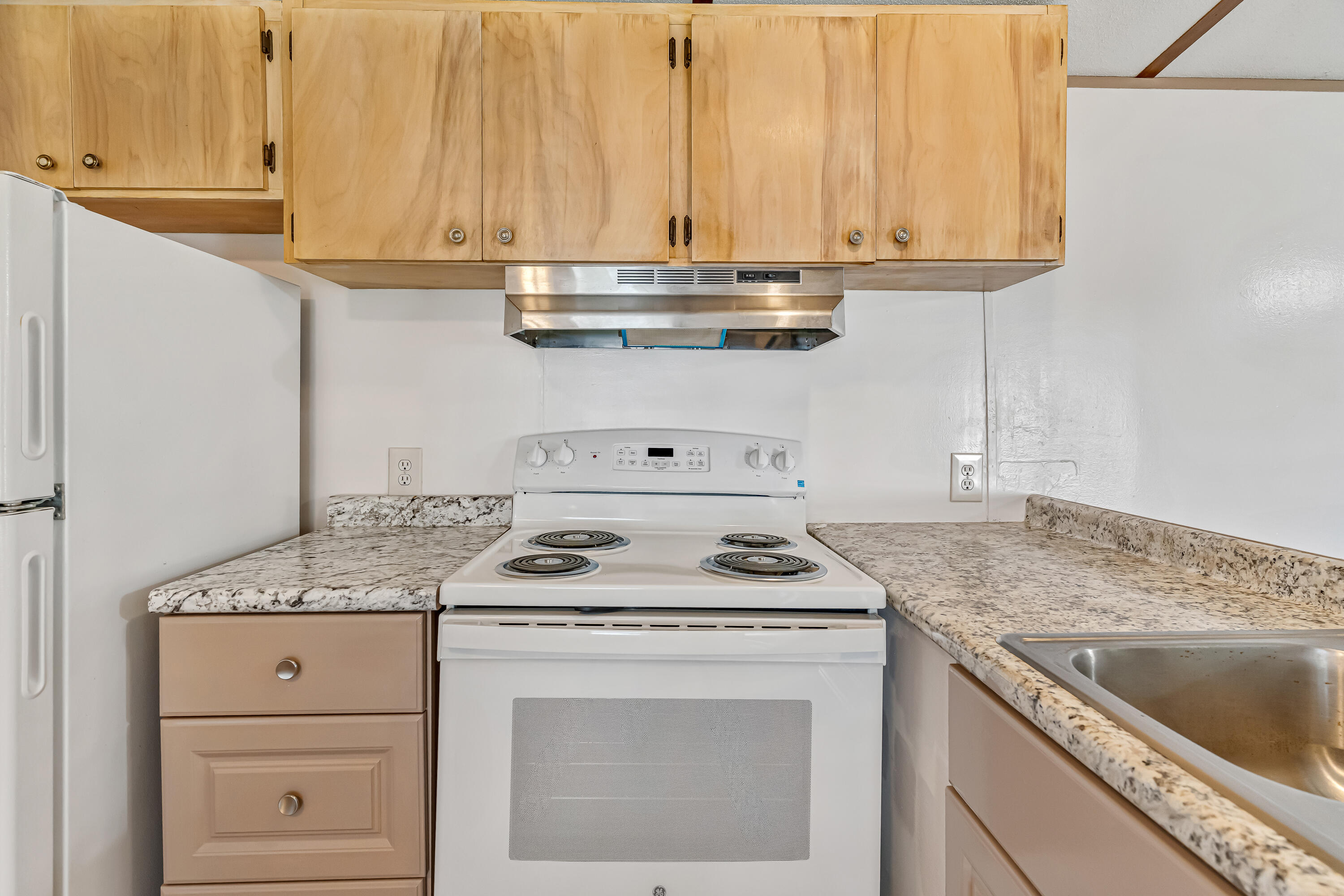 GREEN ACRES - Residential Lease