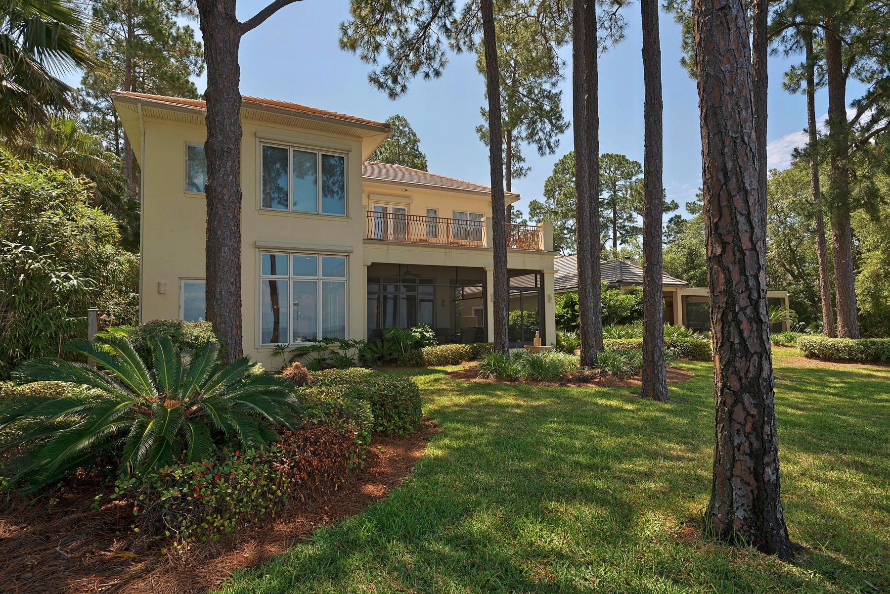 BURNT PINE - Residential