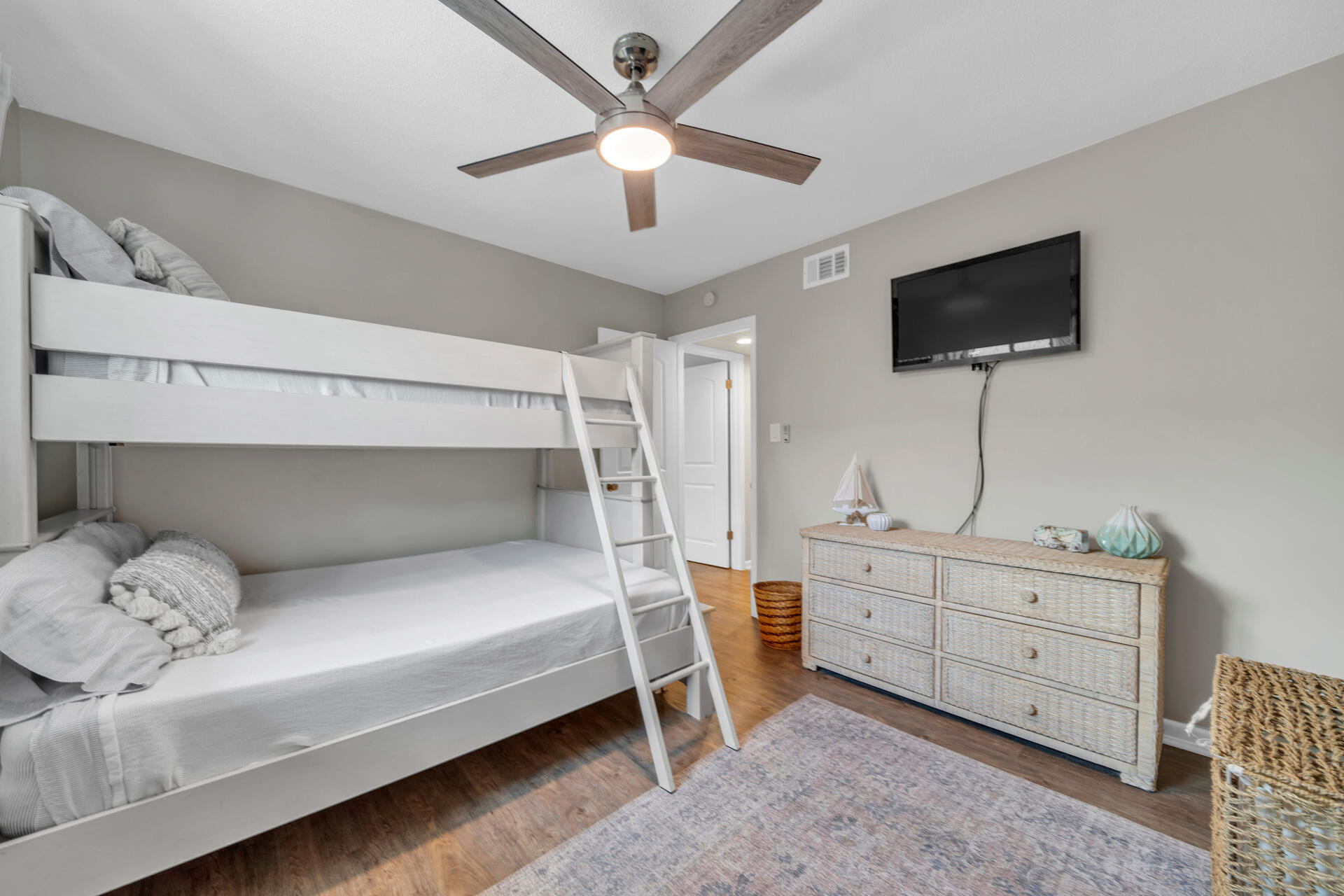 SEASCAPE CONDO TENNIS VILLAGE - Residential