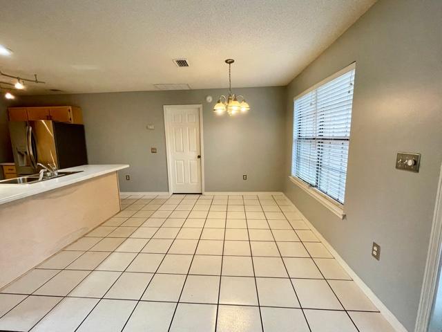 COUNTRYVIEW ESTATES - Residential Lease