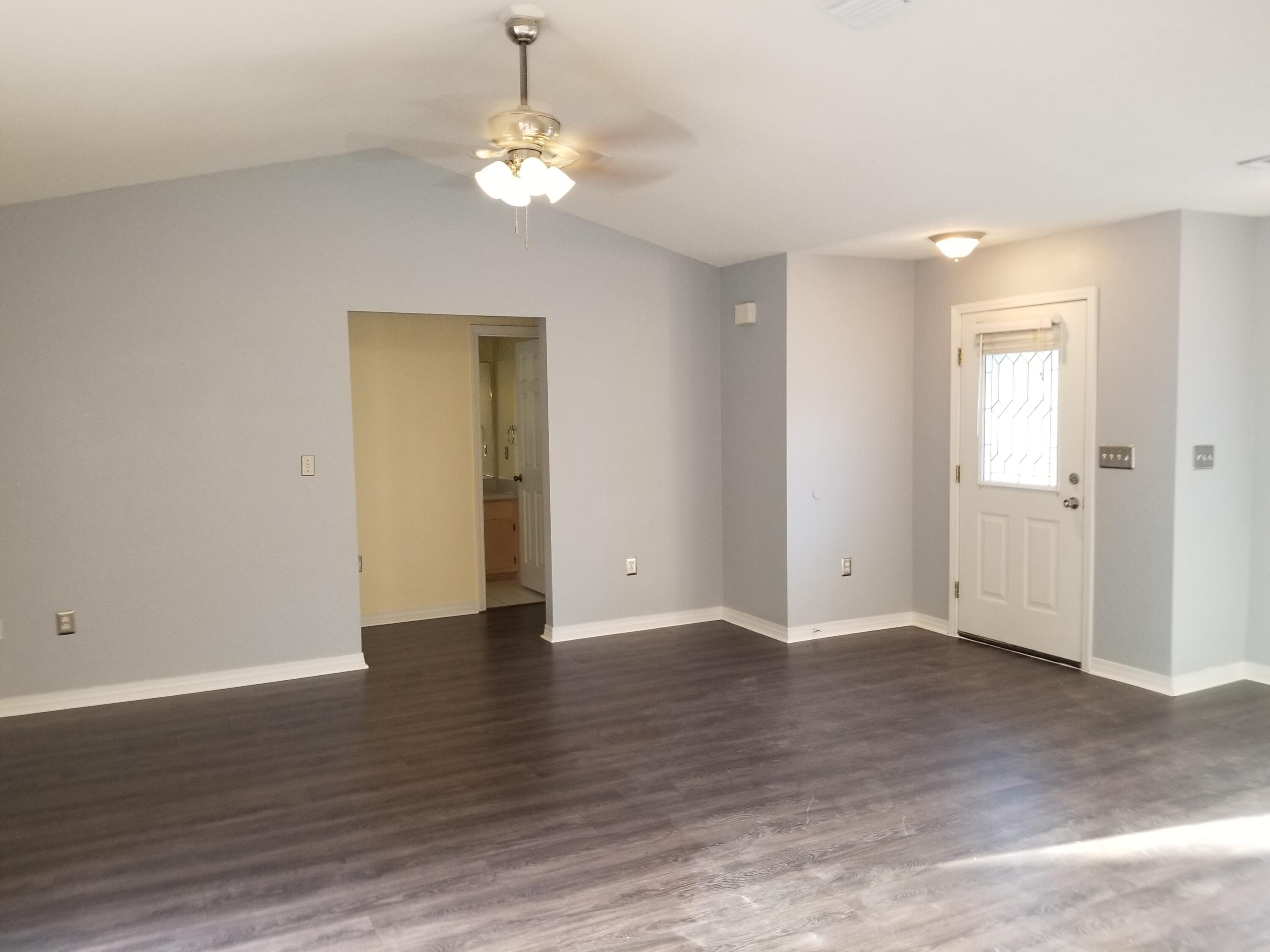 COUNTRYVIEW ESTATES - Residential Lease