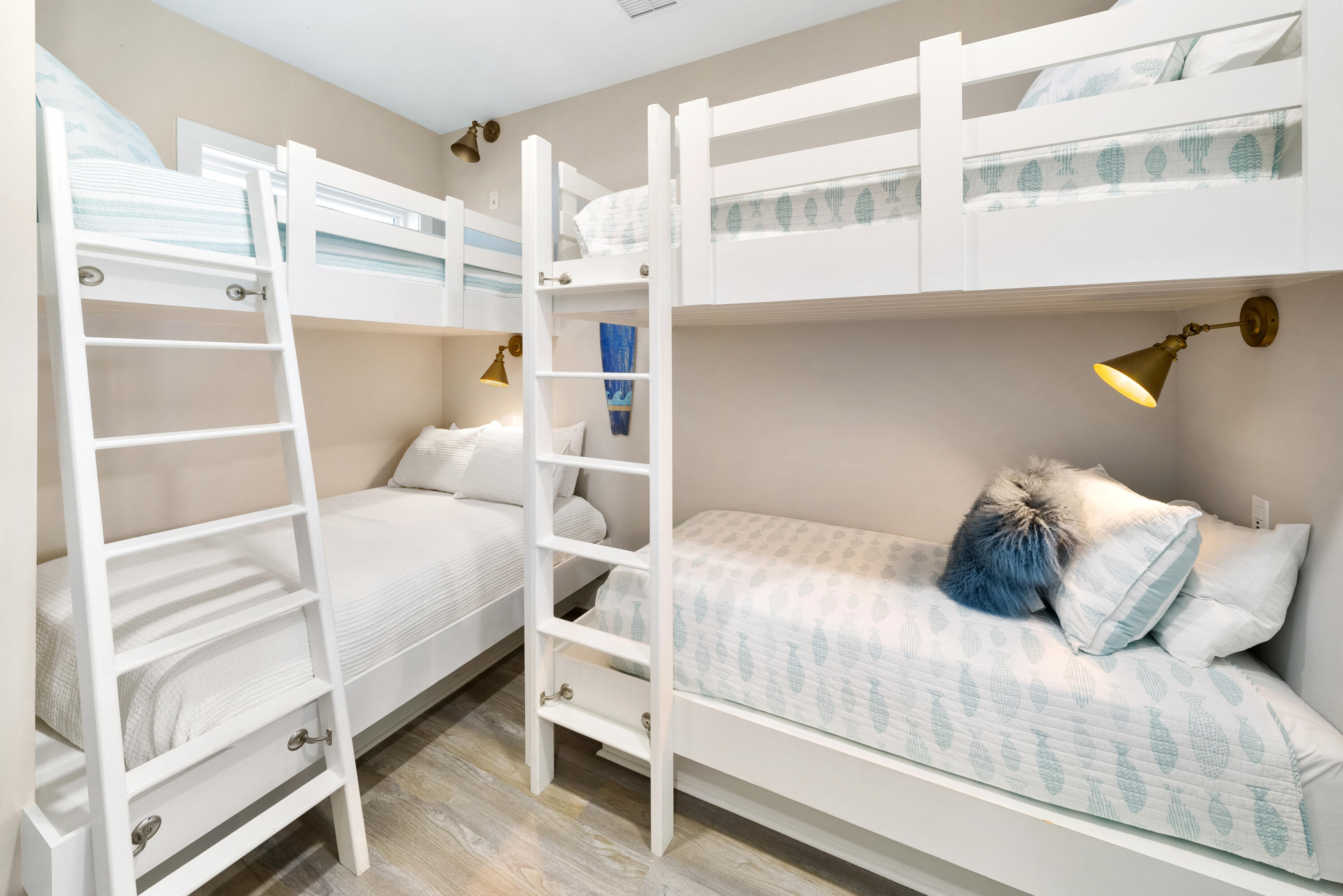CRESCENT BEACH UNIT 1 - Residential