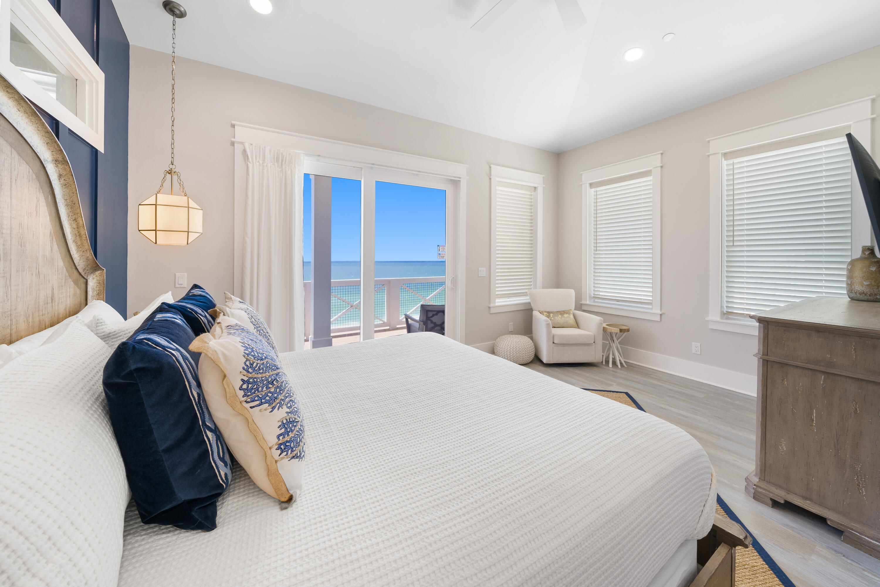 CRESCENT BEACH UNIT 1 - Residential