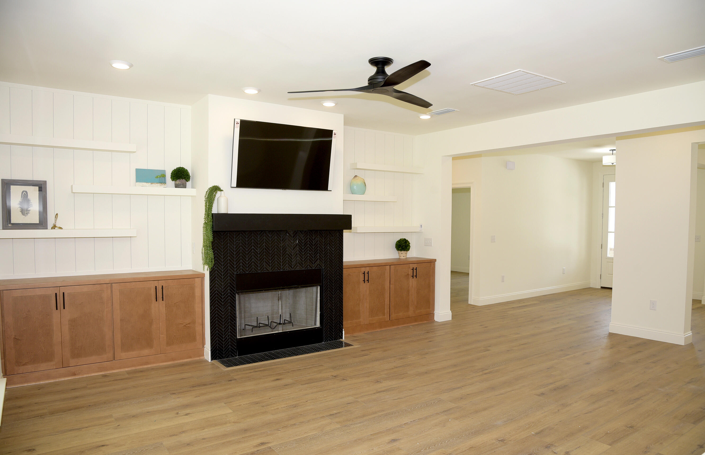 CEDAR BEACH - Residential Lease