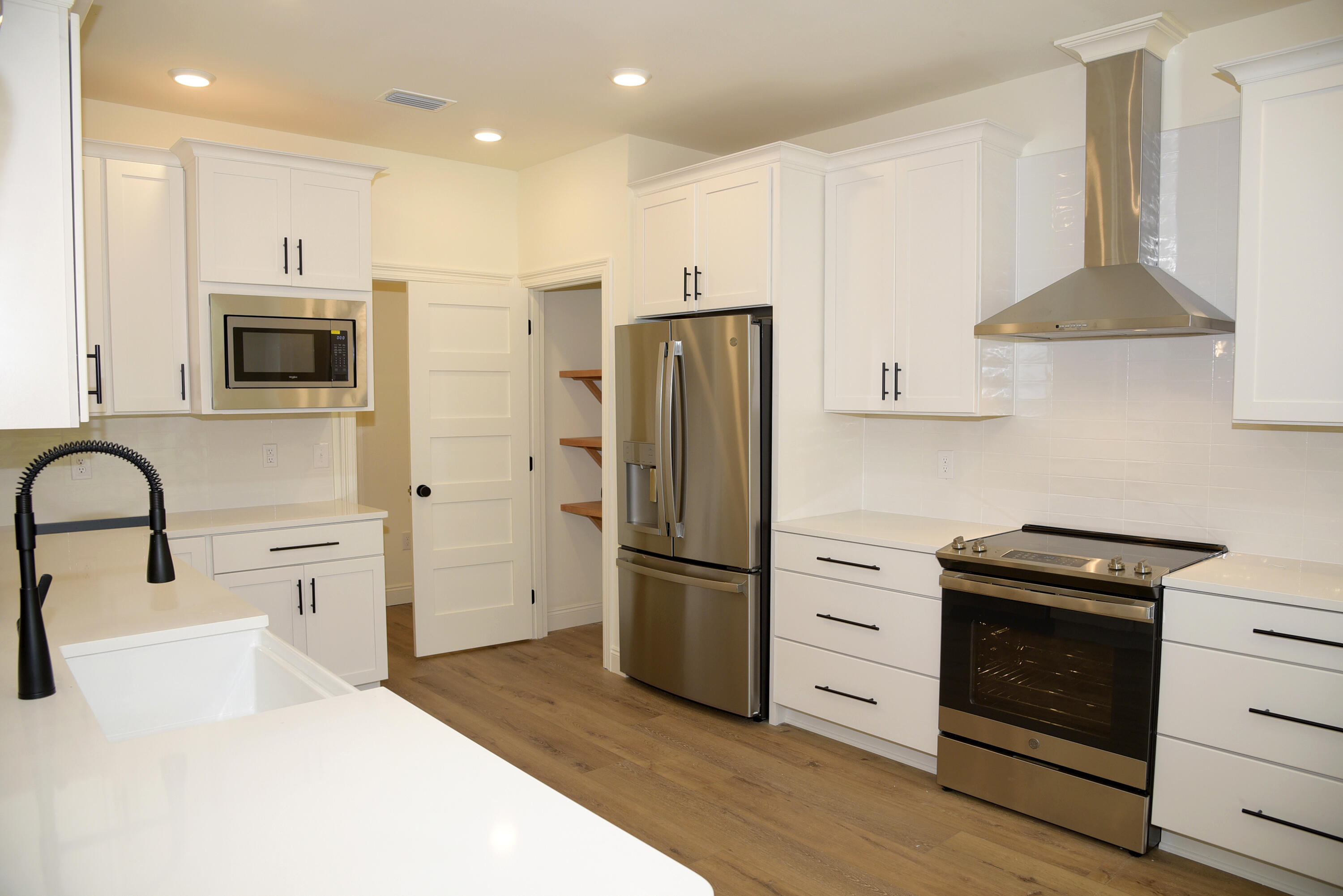 CEDAR BEACH - Residential Lease