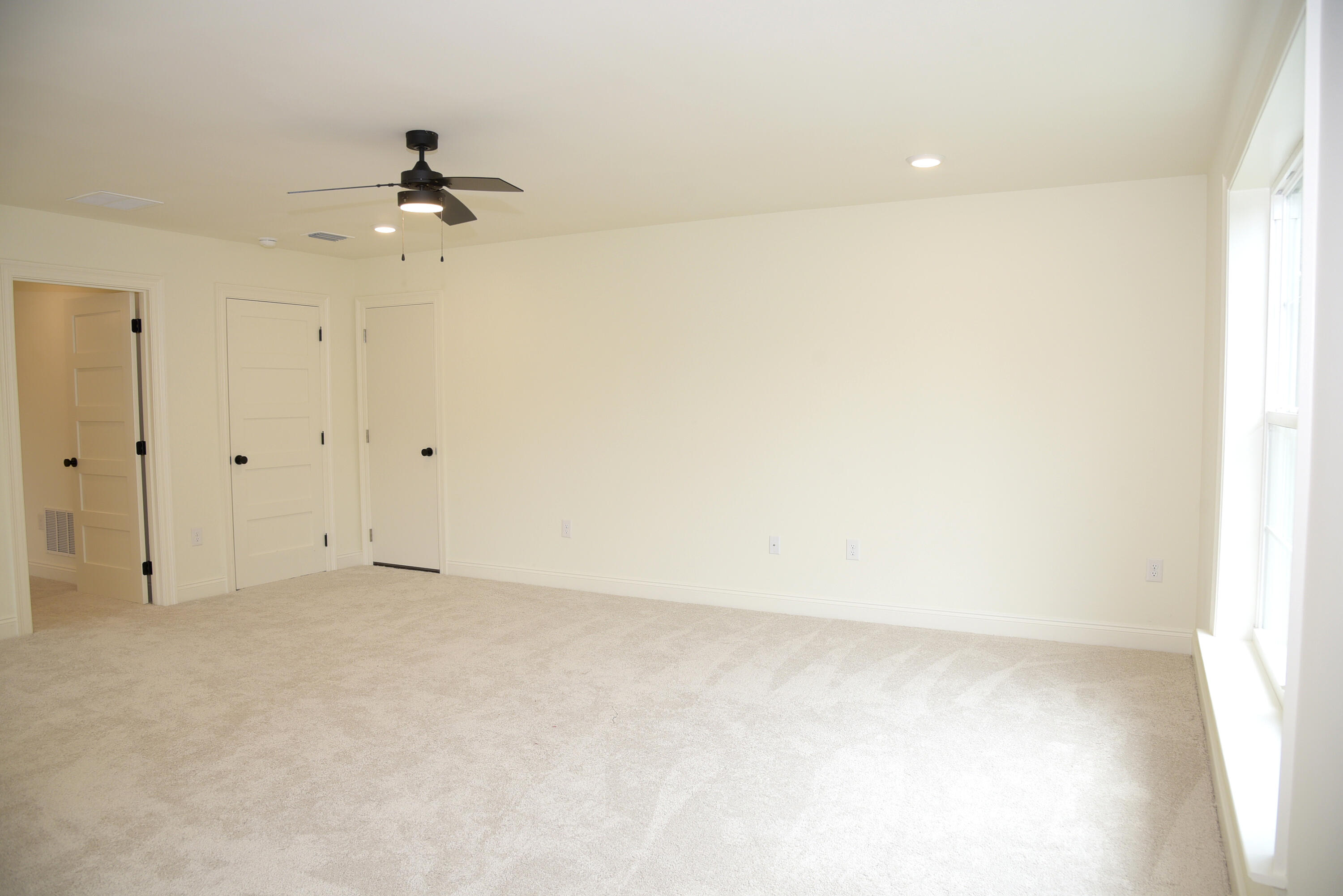 CEDAR BEACH - Residential Lease