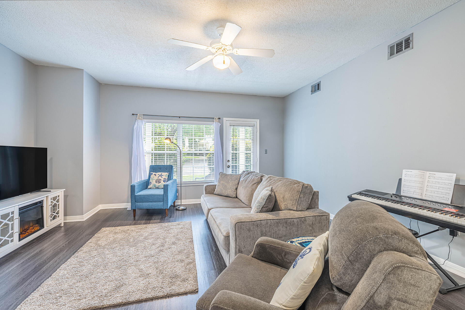 THE OAKS AT NICEVILLE - Residential