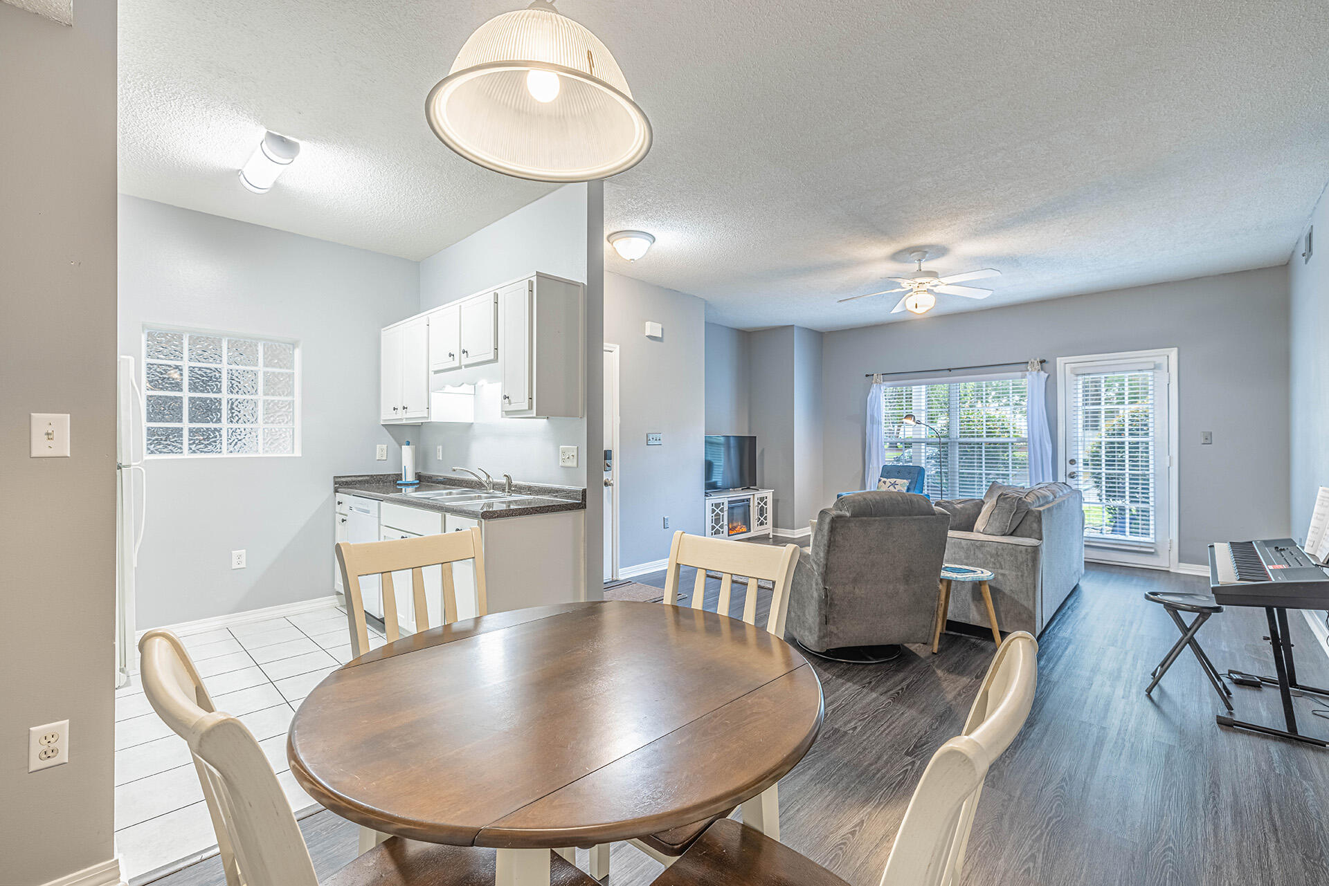 THE OAKS AT NICEVILLE - Residential