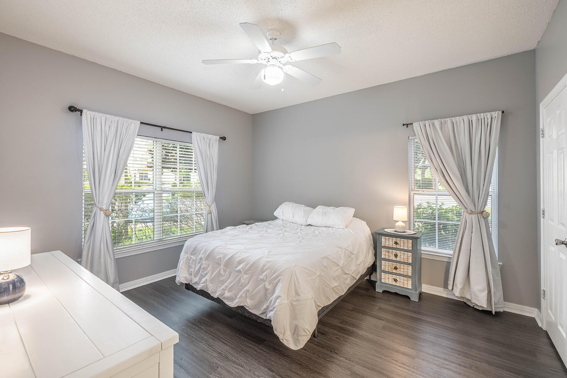 THE OAKS AT NICEVILLE - Residential