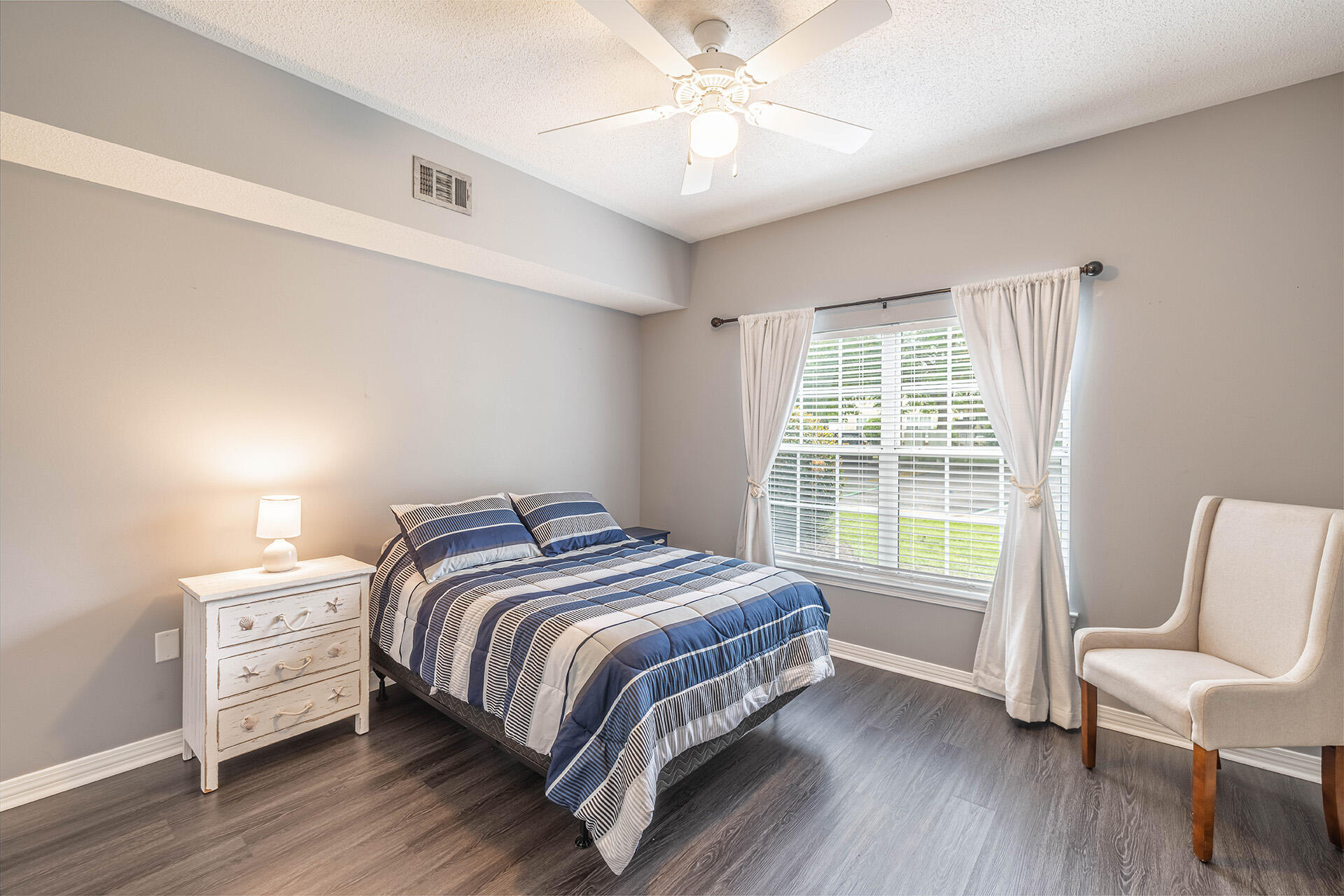 THE OAKS AT NICEVILLE - Residential